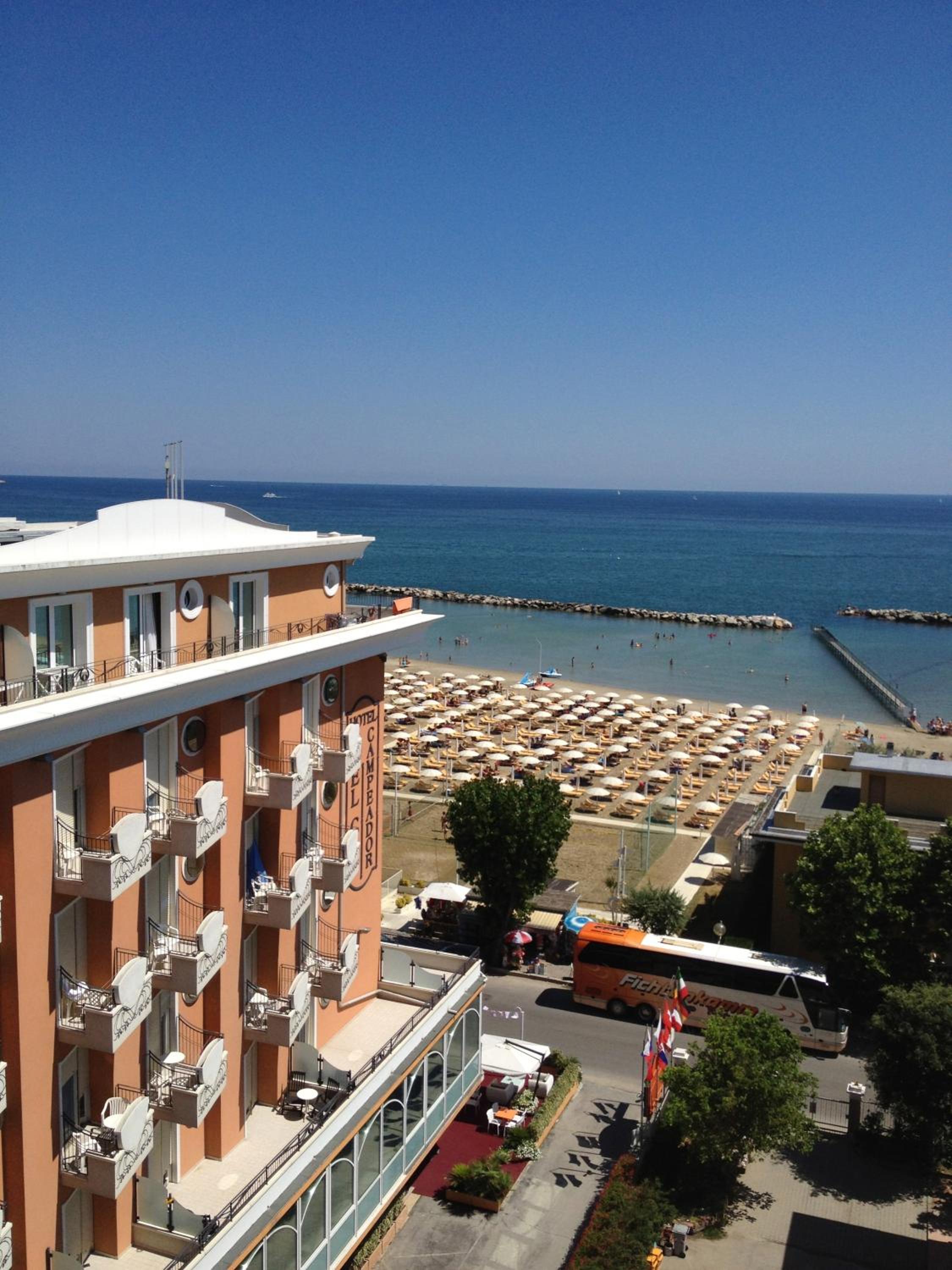 Double or Twin Room with Sea View