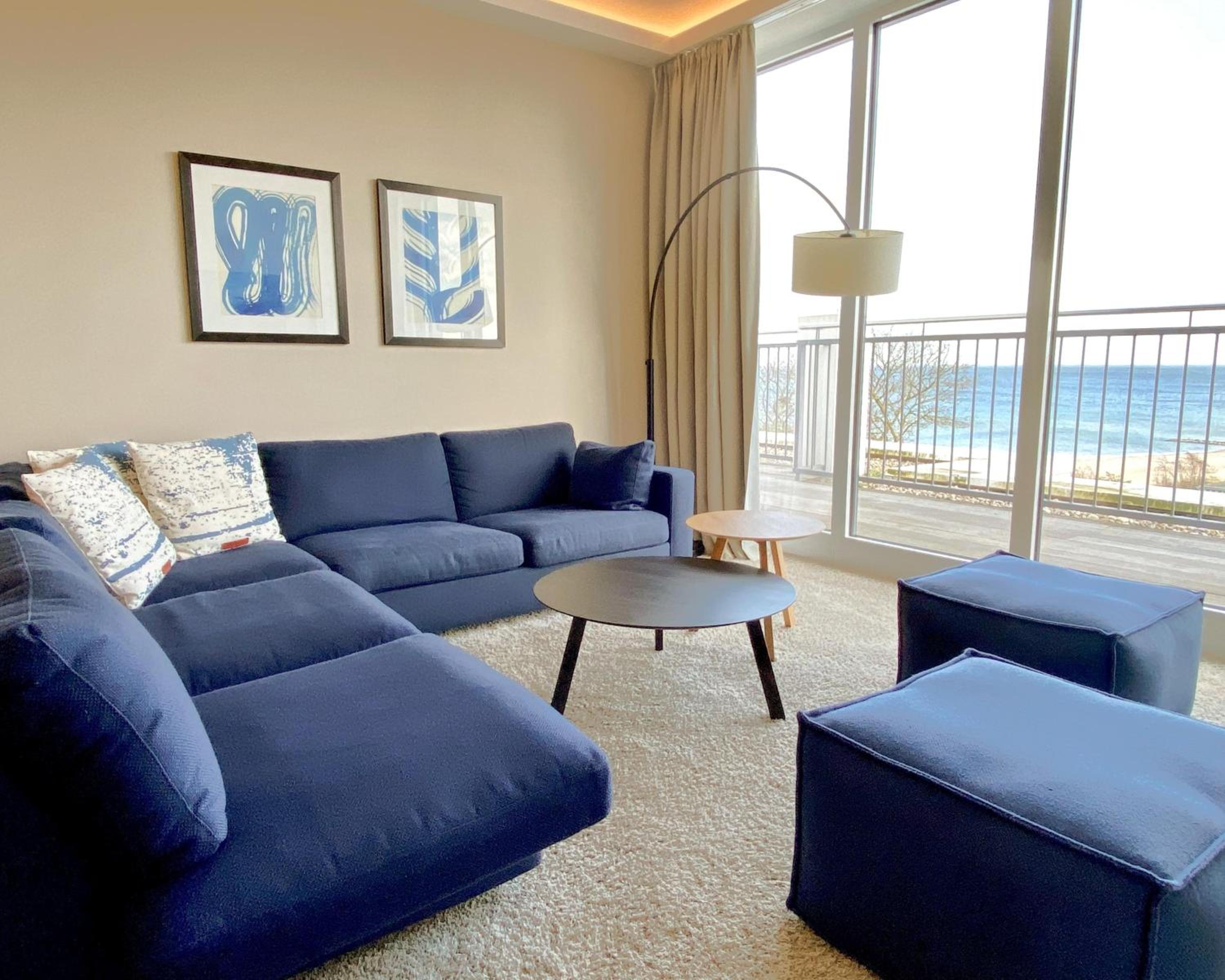 Penthouse Suite with Balcony and Partial Sea View (no pets)