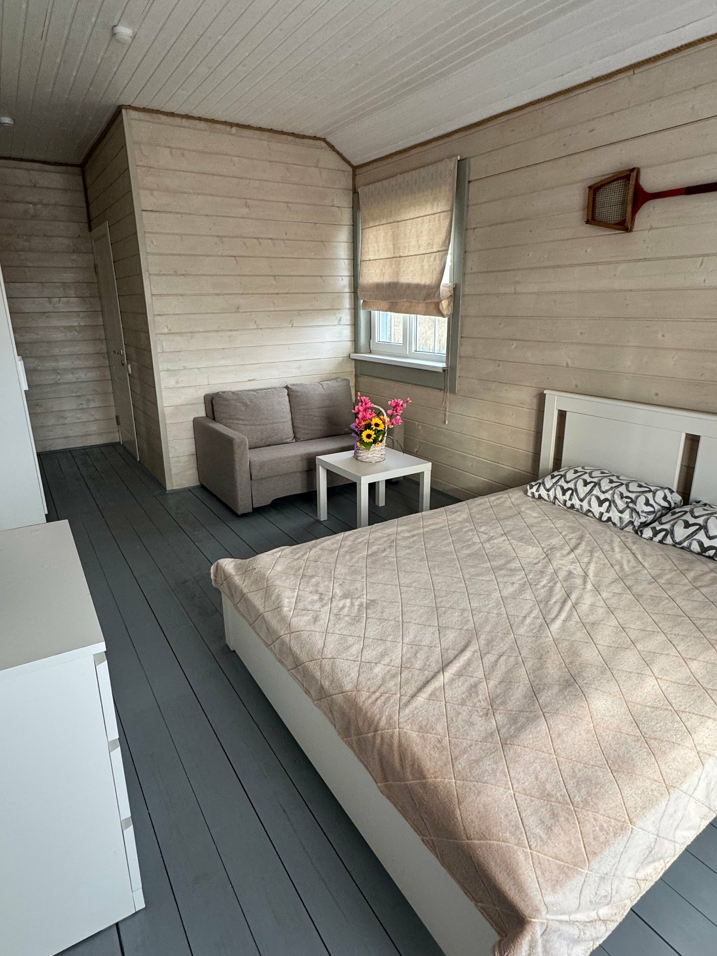 Семейный номер с видом на горы