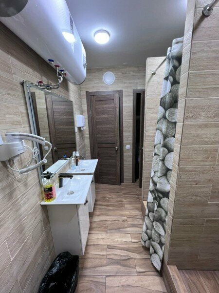 Кровать в общем 4-местном номере для мужчин и женщин