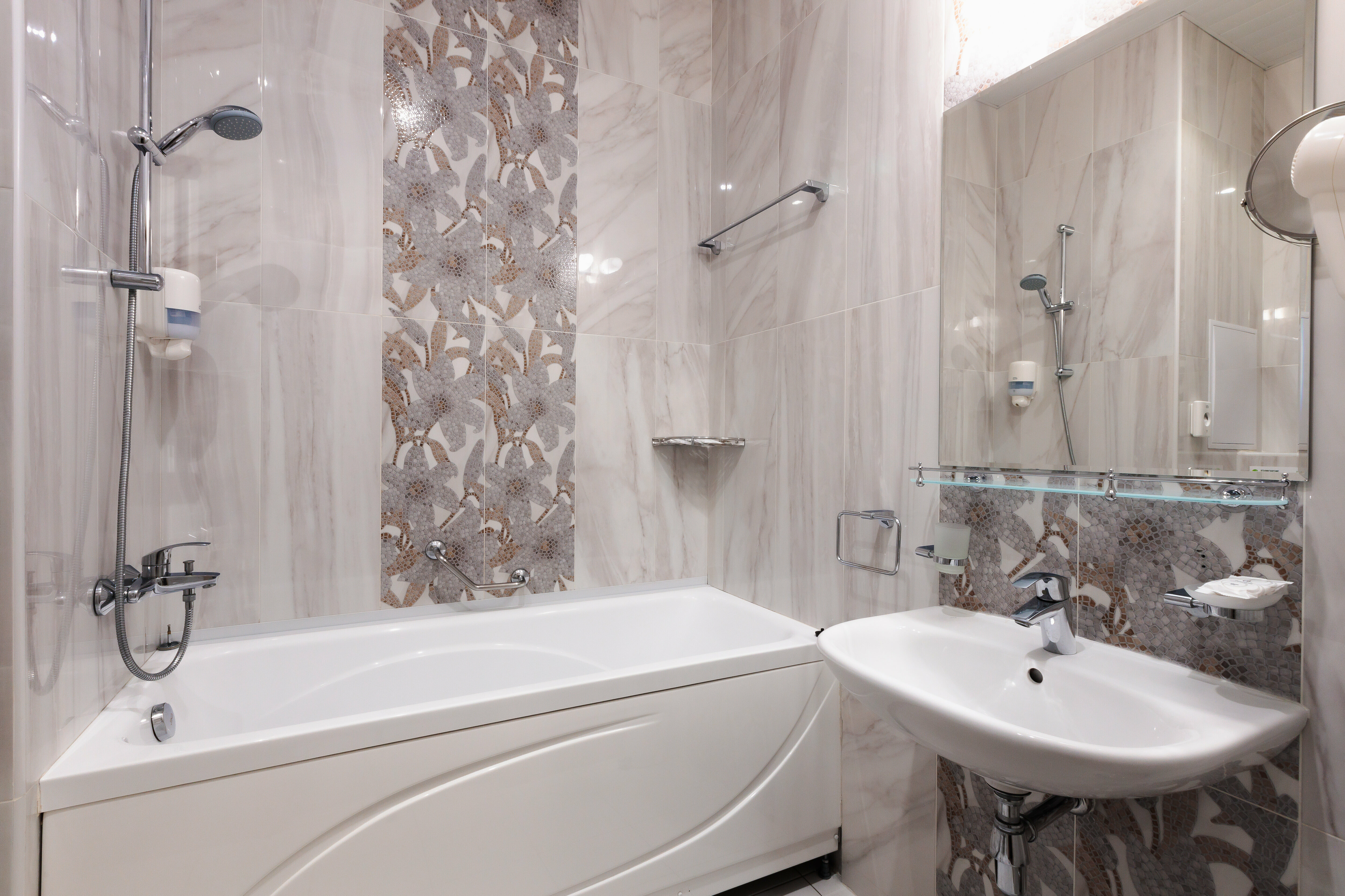 Семейный 2-комн. с балконом