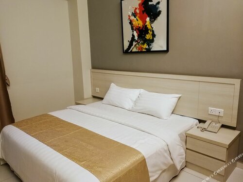 Улучшенный номер с кроватью «king-size» в Aurora Hotel