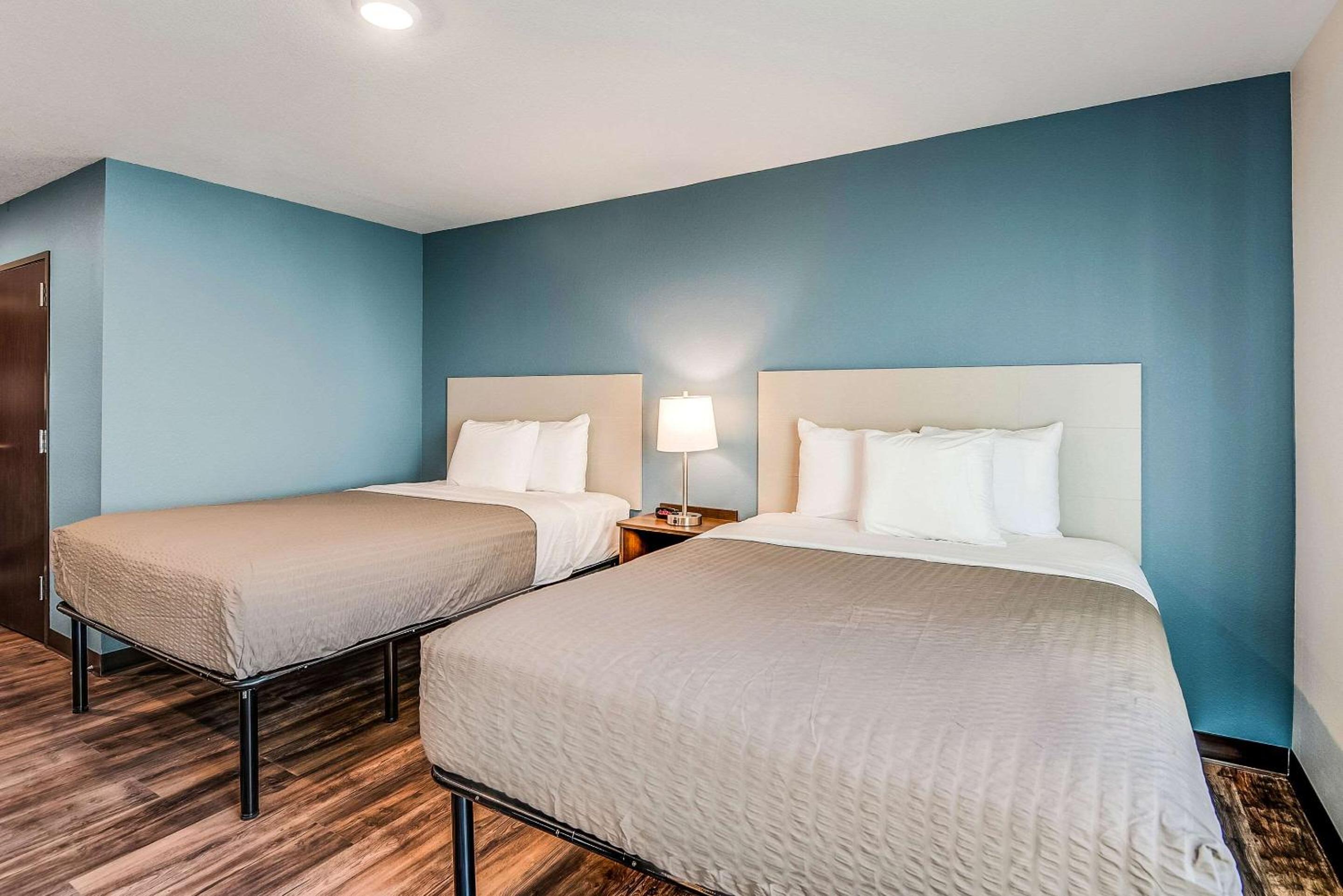 Standard Queen Room with Two Queen Beds - Non-Smoking