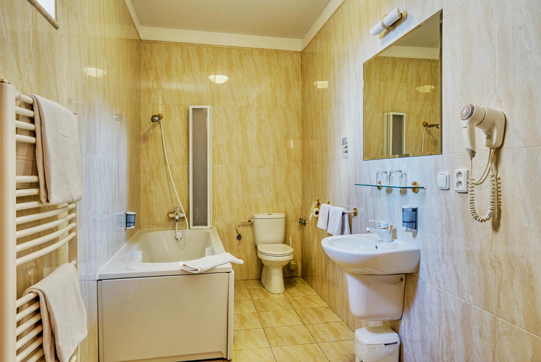 Deluxe Quadruple Room with Two Queen Beds