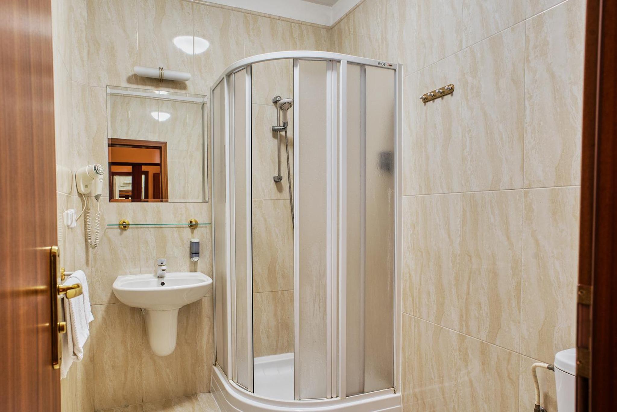 Deluxe Quadruple Room with Two Queen Beds