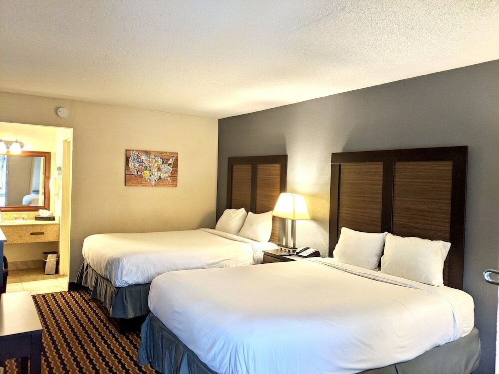 Standard Room, 2 Queen Beds, Non Smoking