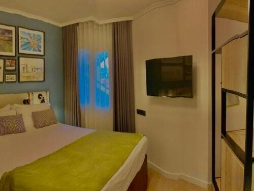 1 Full Bed Urban Standard в Hotel Indigo Madrid - Princesa, an Ihg Hotel