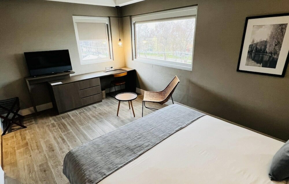 Business Room, 1 King Bed, Non Smoking