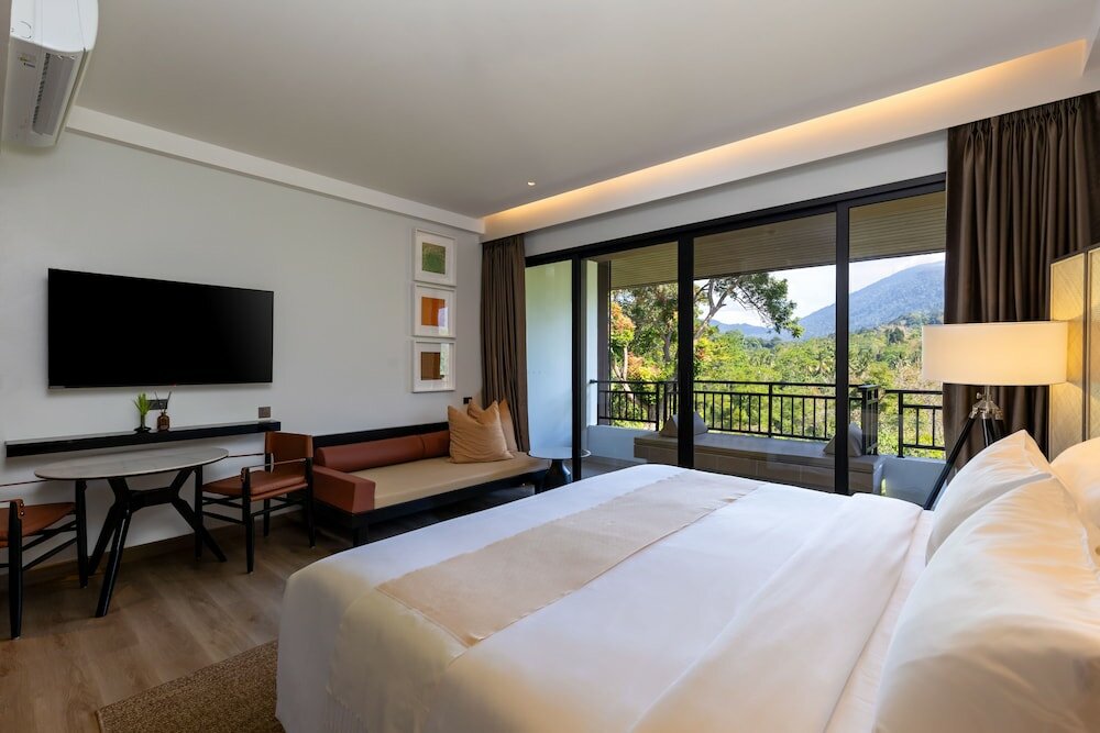 Deluxe Room, Non Smoking, Mountain View