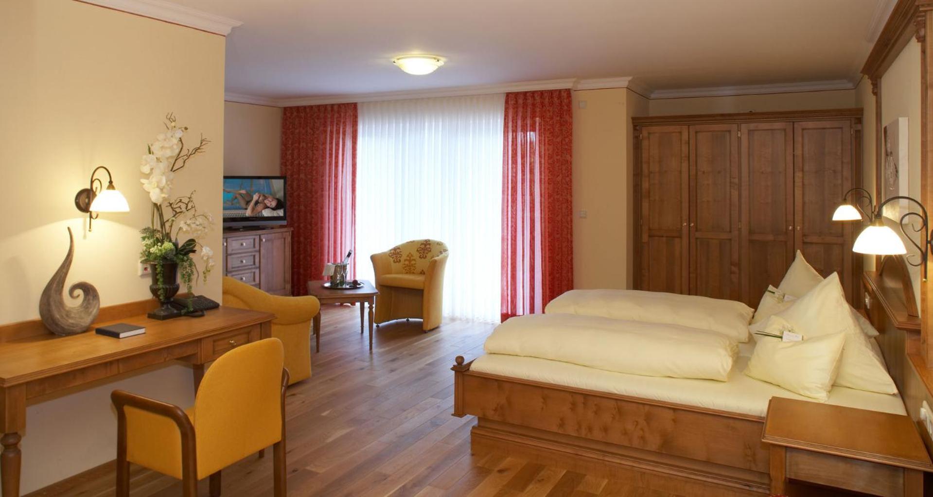 Deluxe Junior Suite