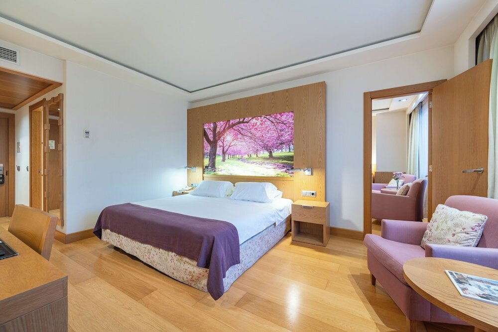 Family Quadruple Room, Connecting Rooms