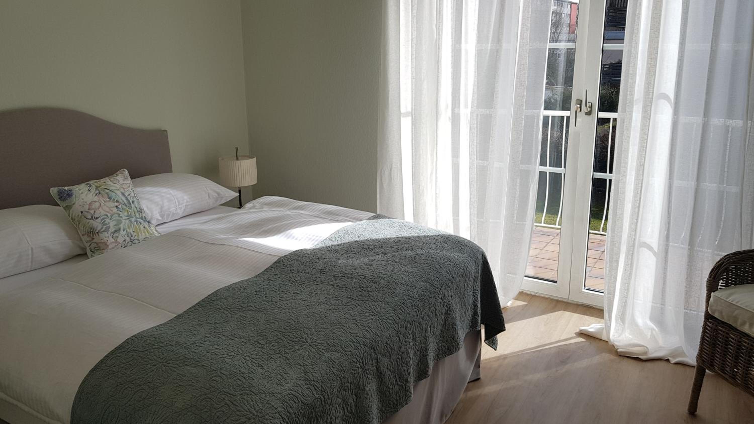 Small Double Room "Cozy" with Balcony