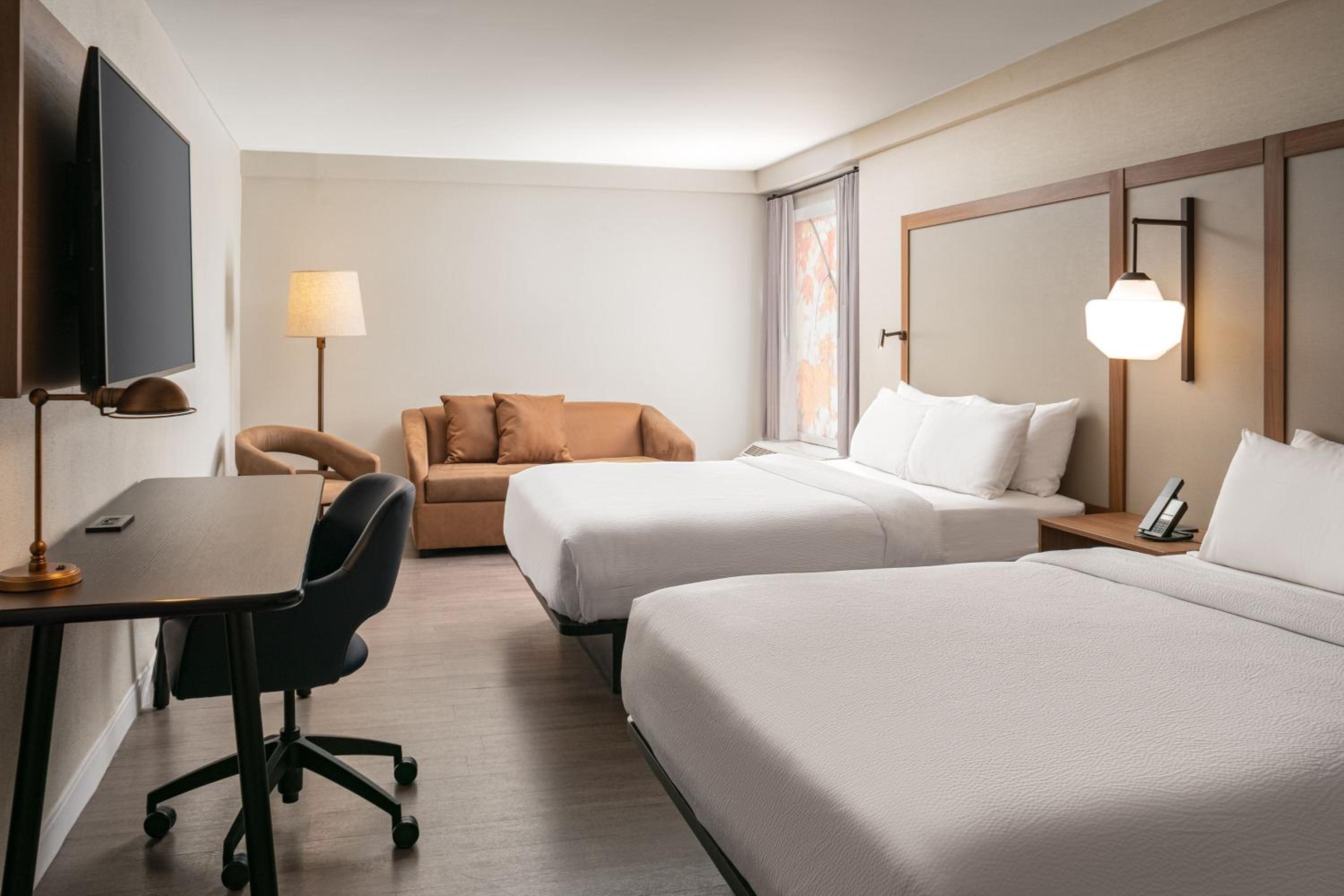 Queen Room with Two Queen Beds - Hearing Accessible