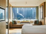 Riverside Retreat - King Bed Room в Banyan Tree Shanghai On The Bund