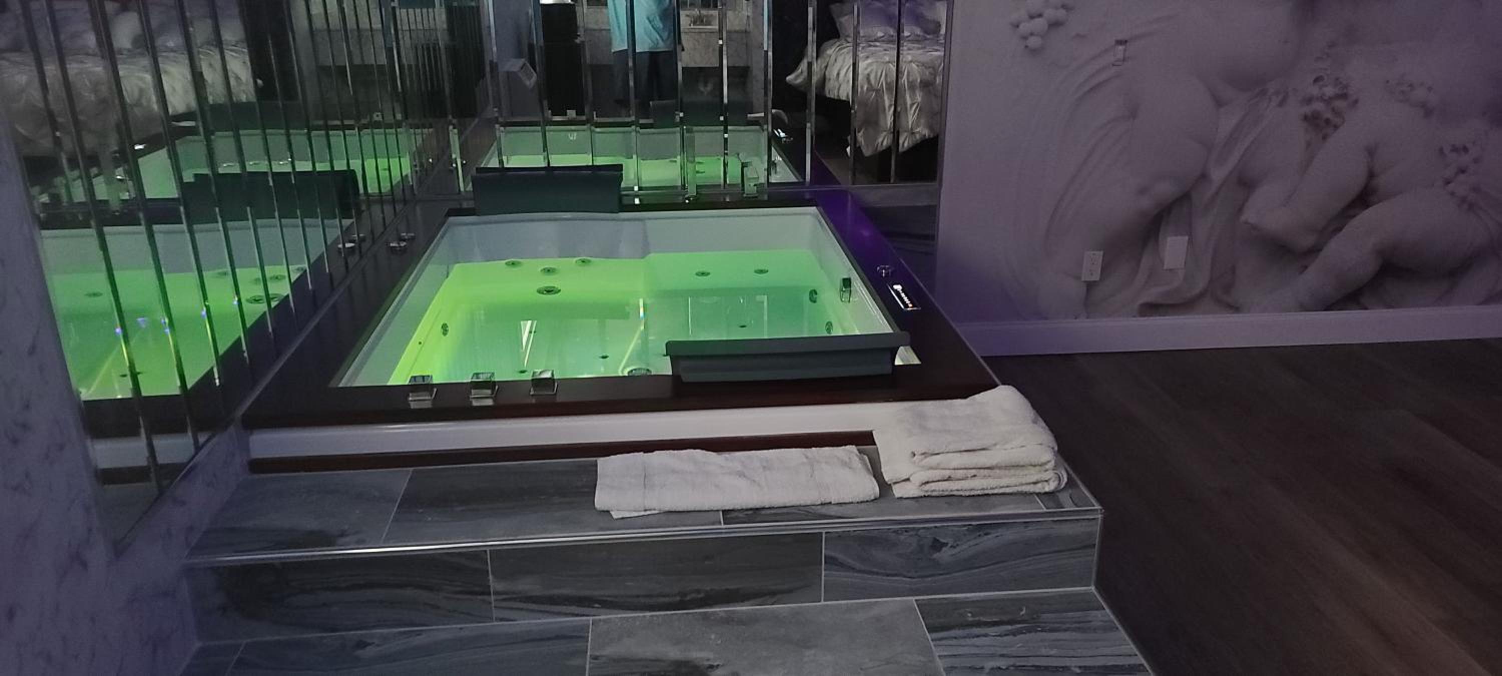 King Suite with Spa Bath