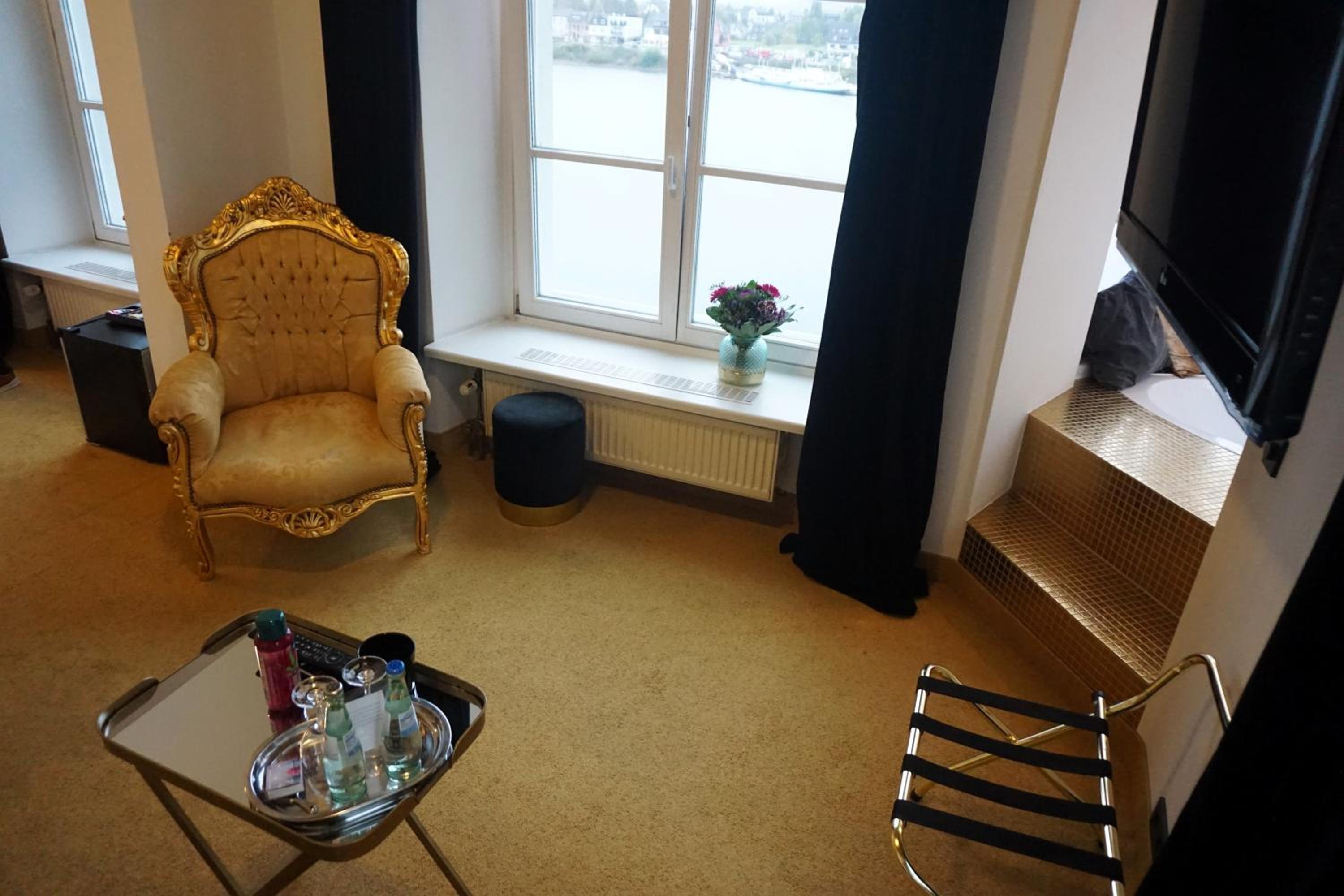 Suite with River View