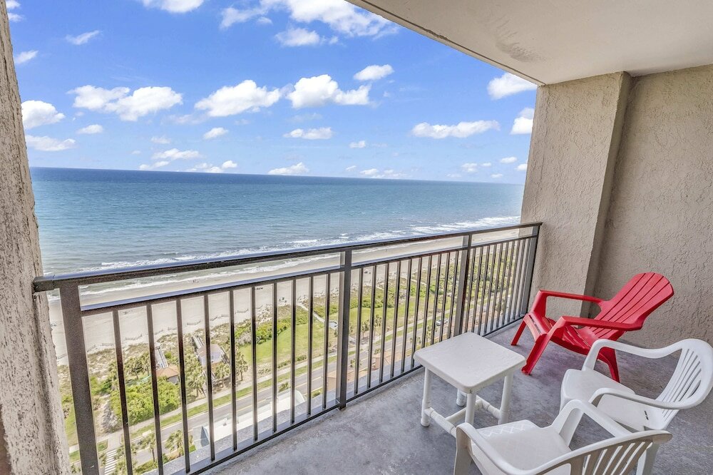 Family Condo, 1 Bedroom, Balcony, Beachside