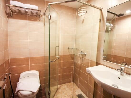 Five-Bedroom Apartment