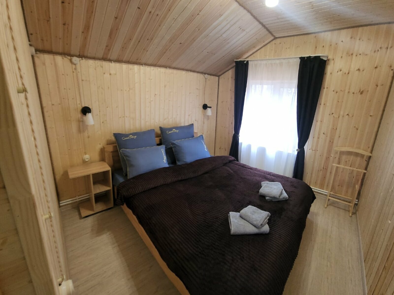 Коттедж с видом на лес