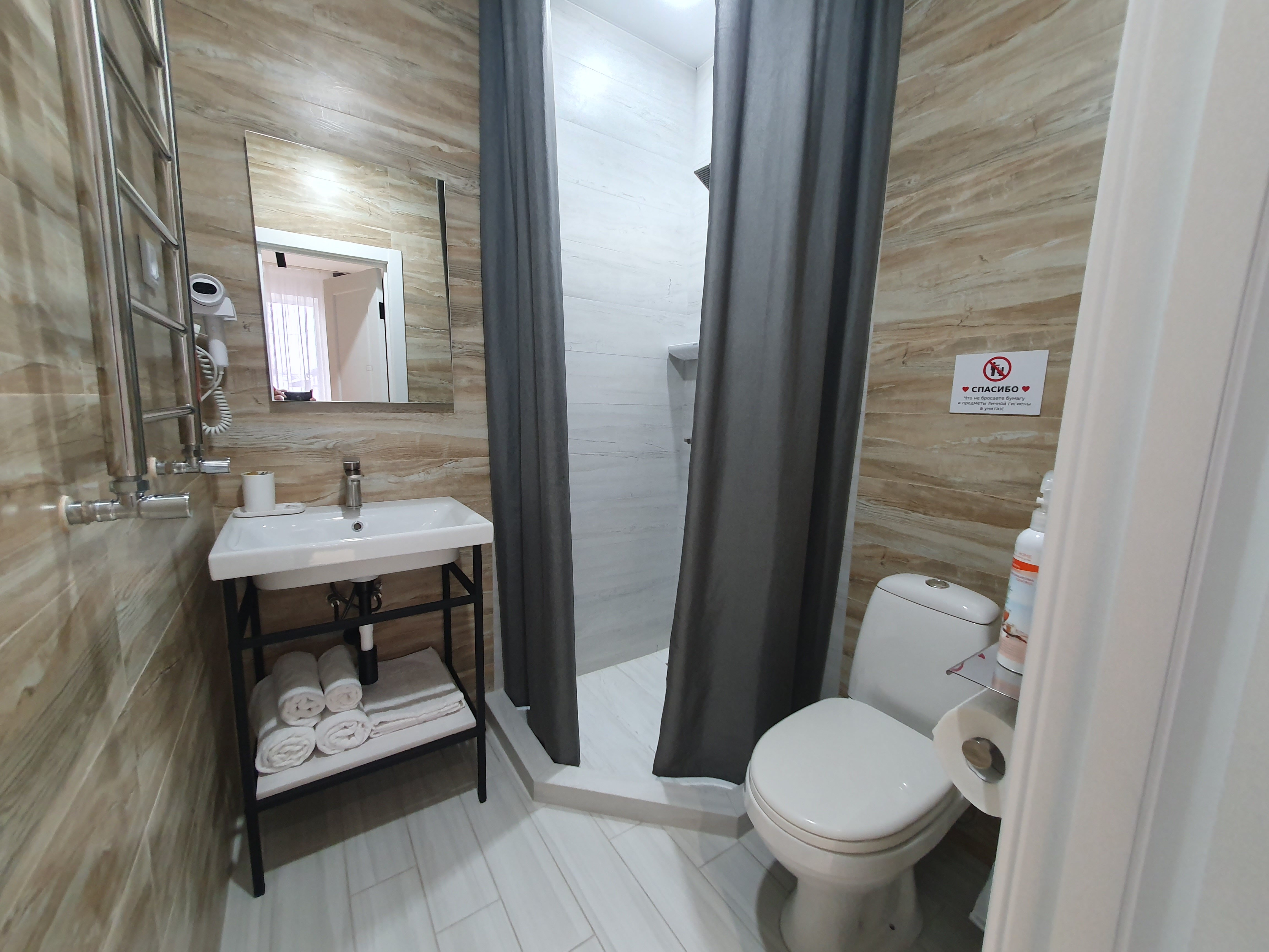 Улучшенный двухместный номер с 2 отдельными кроватями