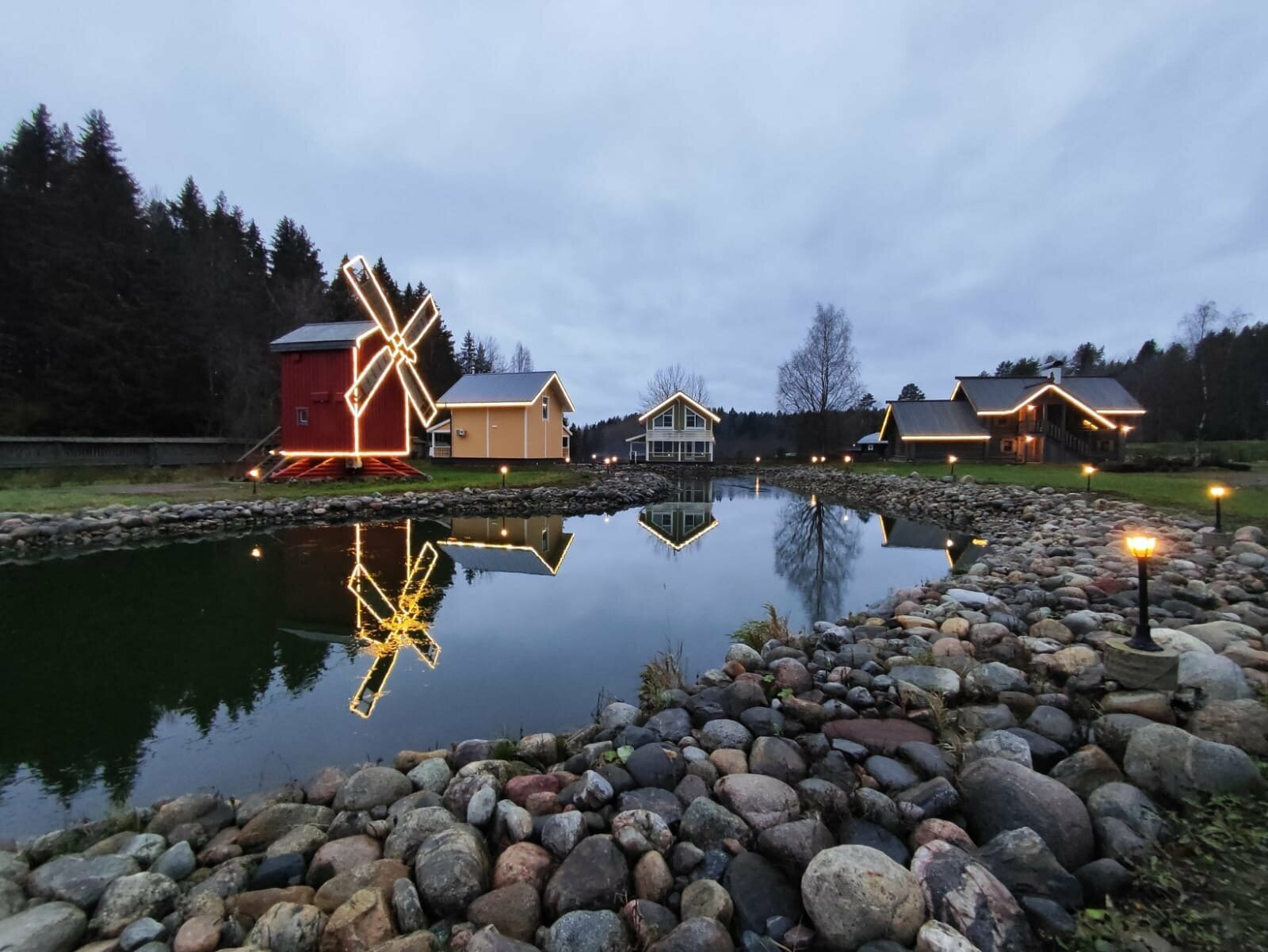 Цветные дома