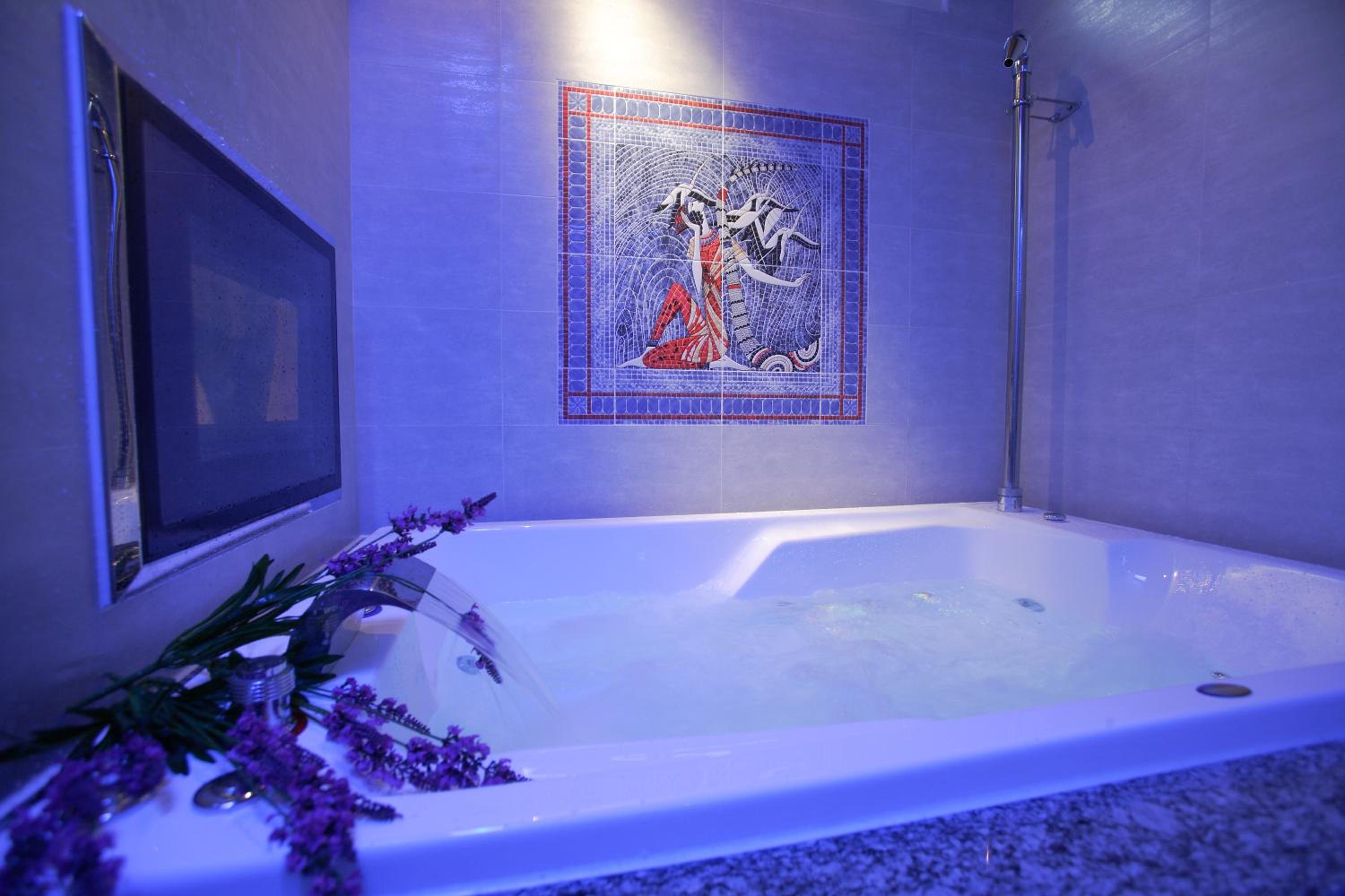 Fashion Double Suite