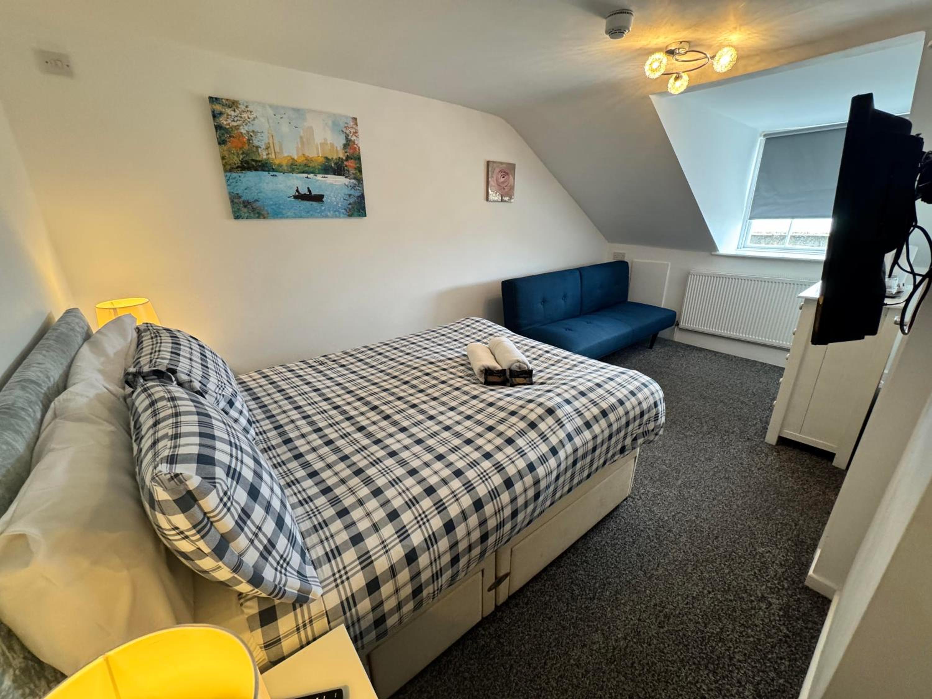 Bronze Double + Sofa Bed