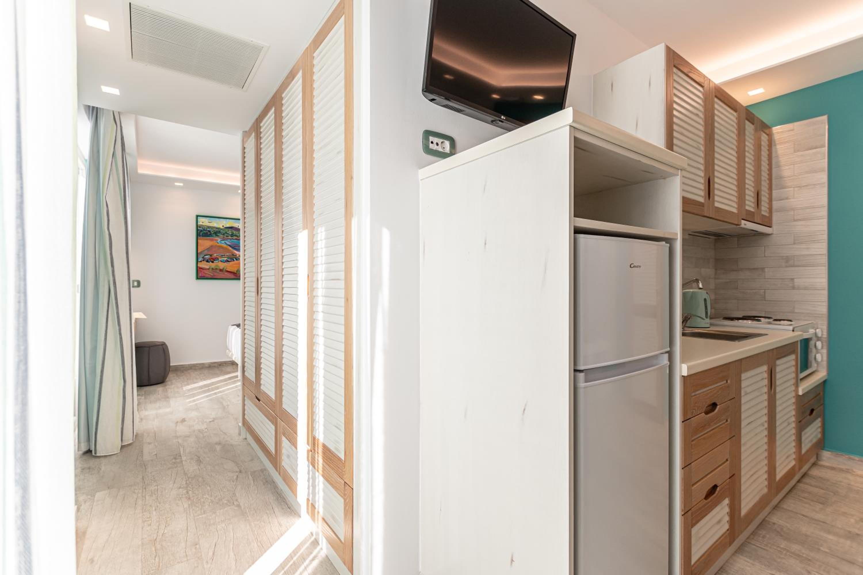 Deluxe Suite with Sea View