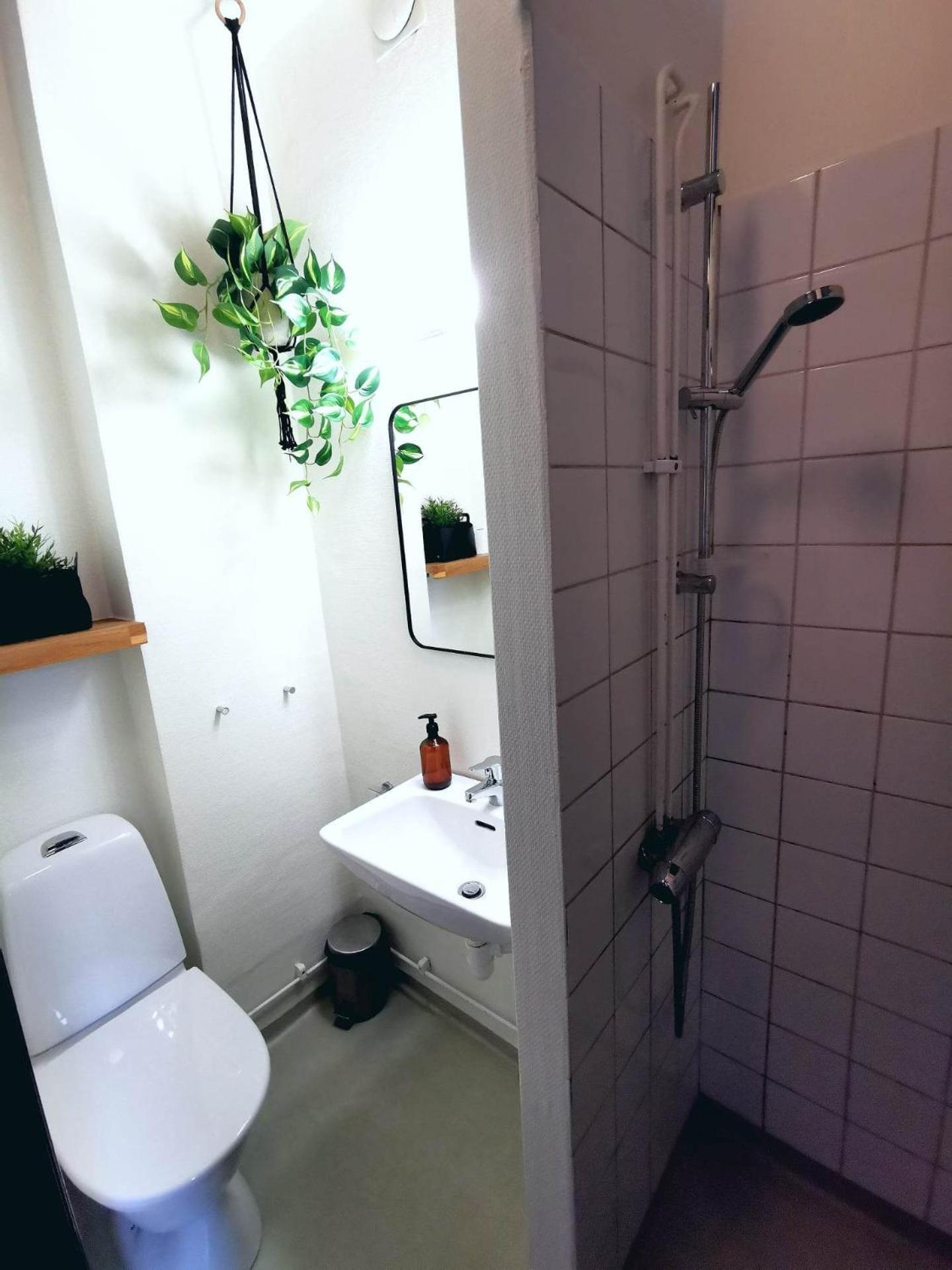 Double or Twin Room with Bathroom