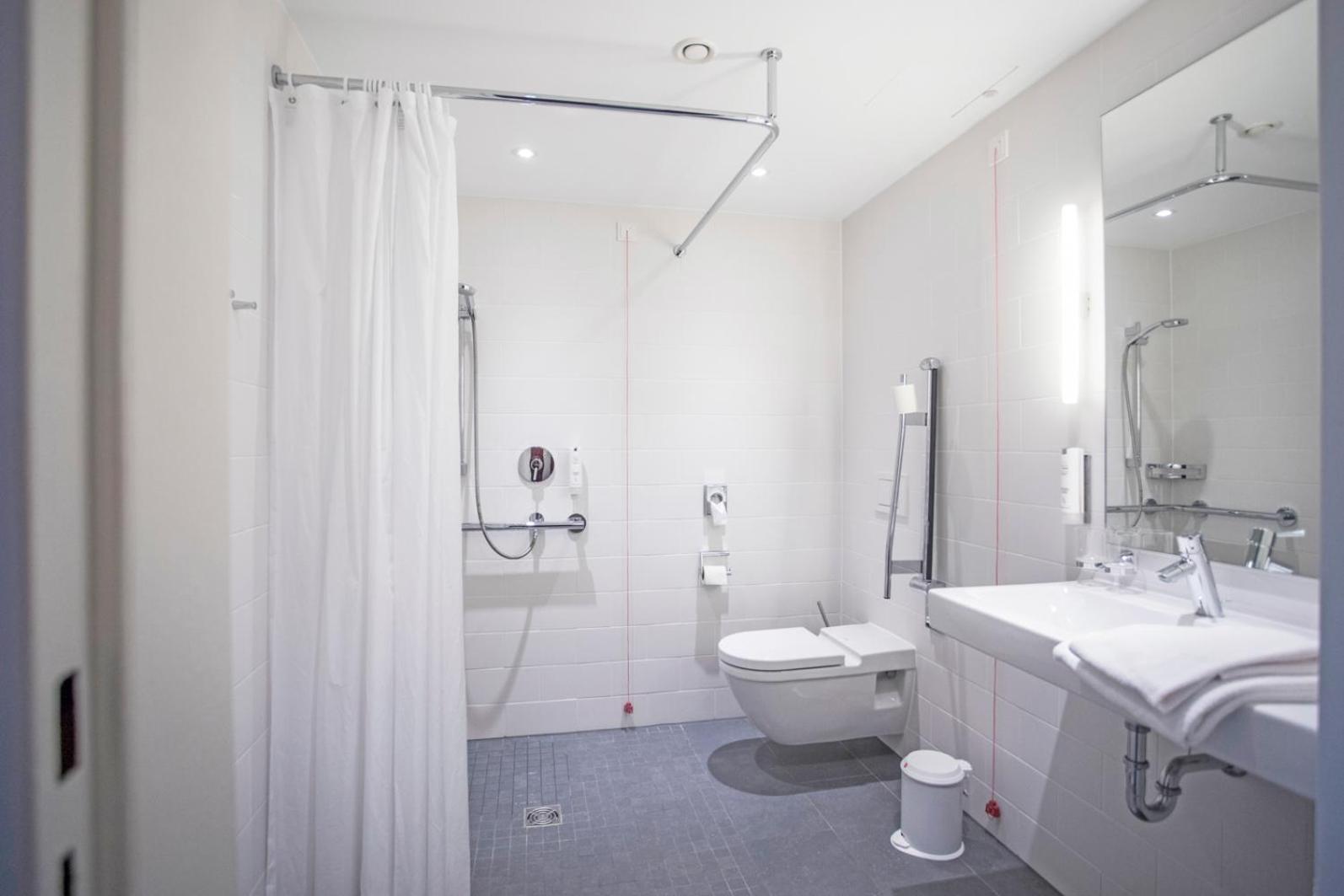 Twin Room - Disability Access