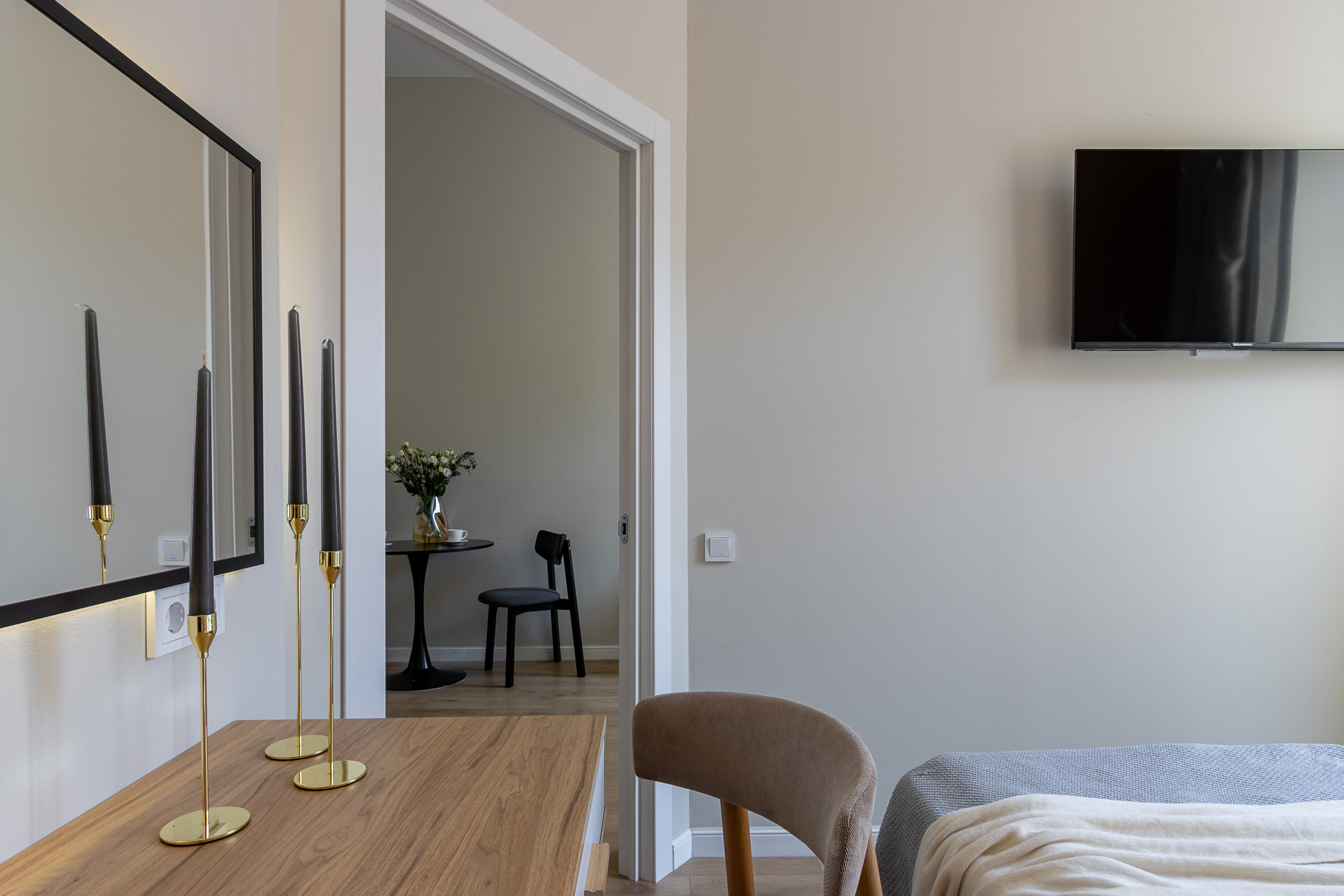 Семеный Люкс c 2 комнатами