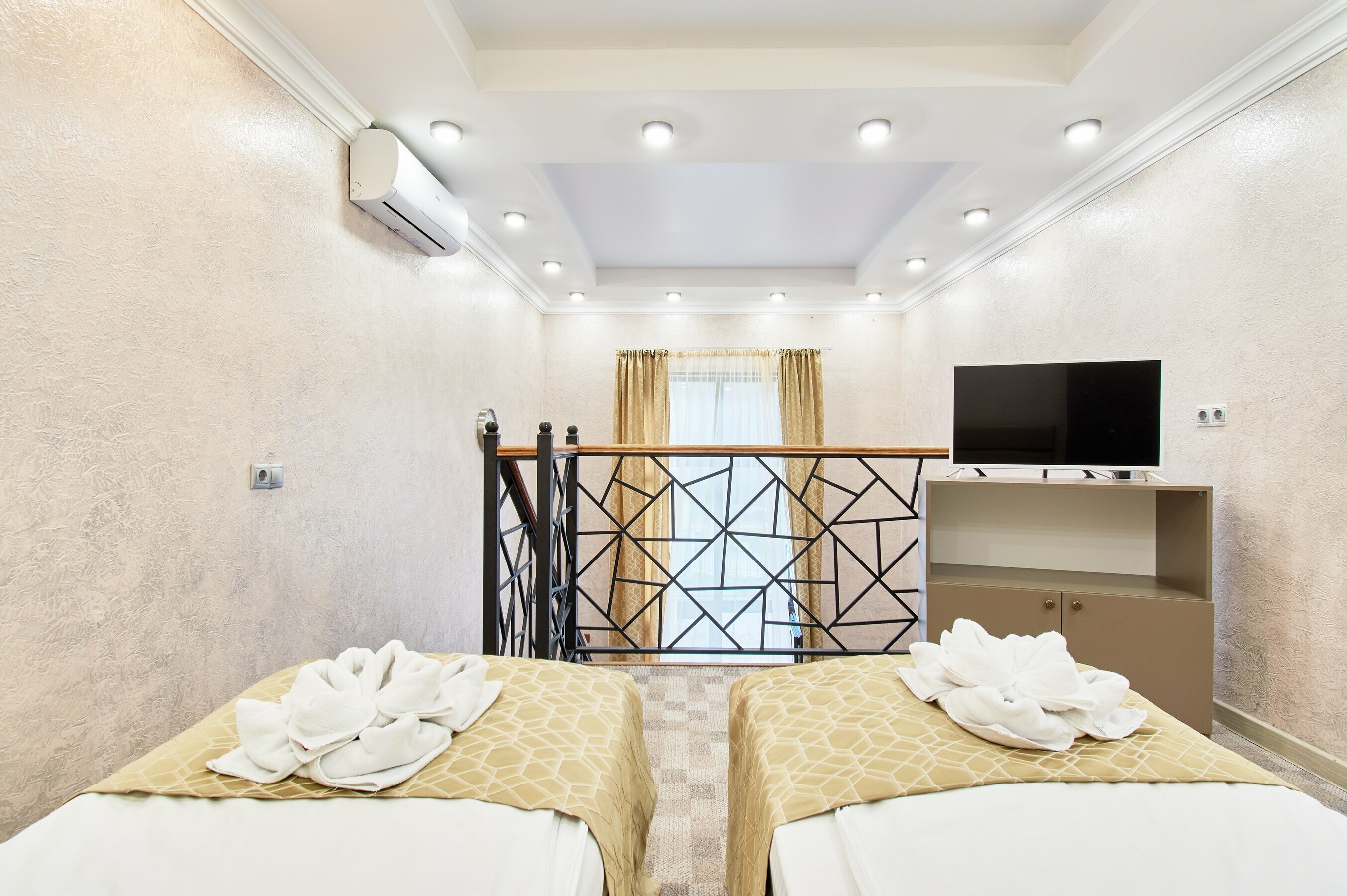 Двухуровневые апартаменты