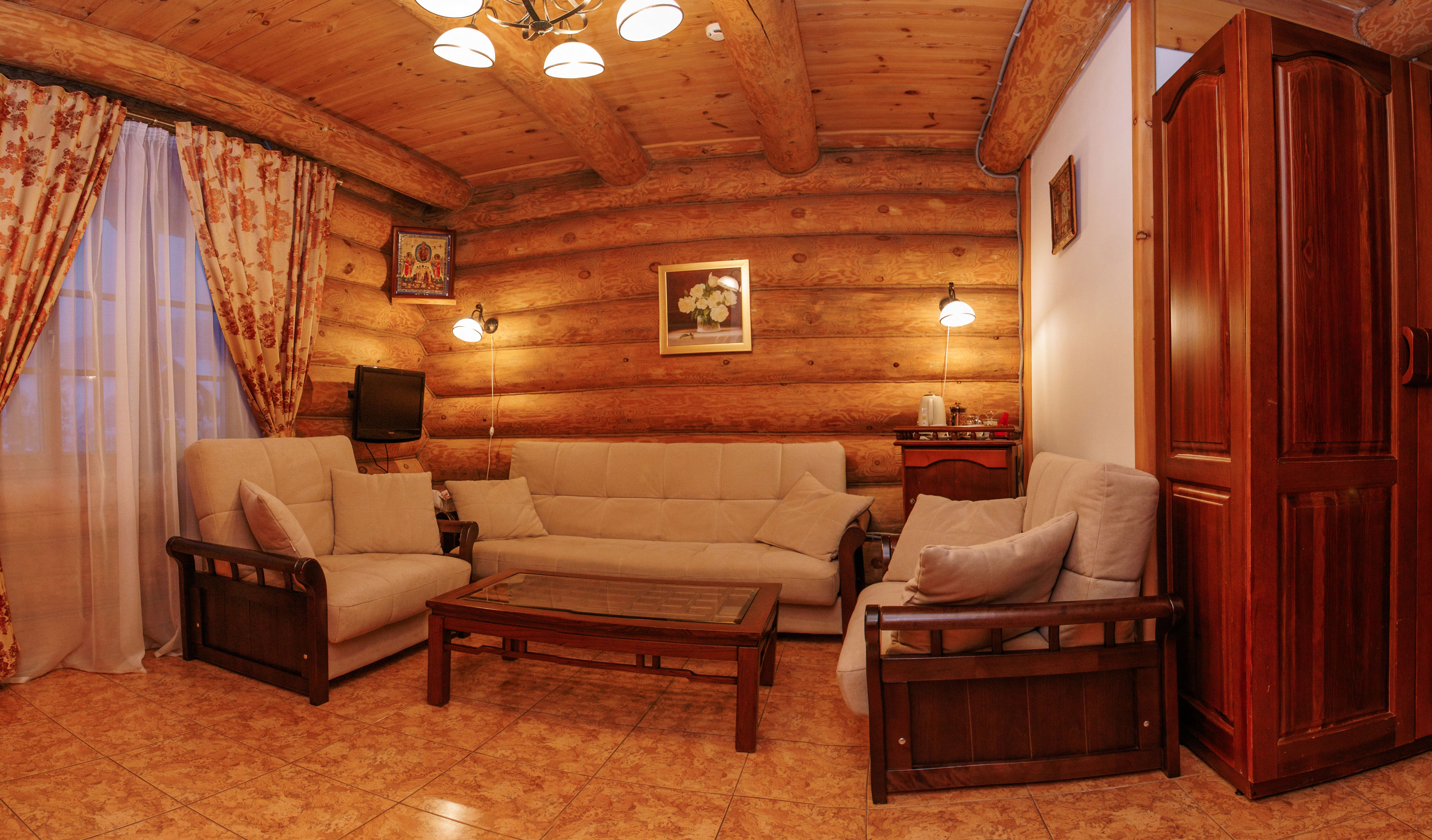 Барский Коттедж