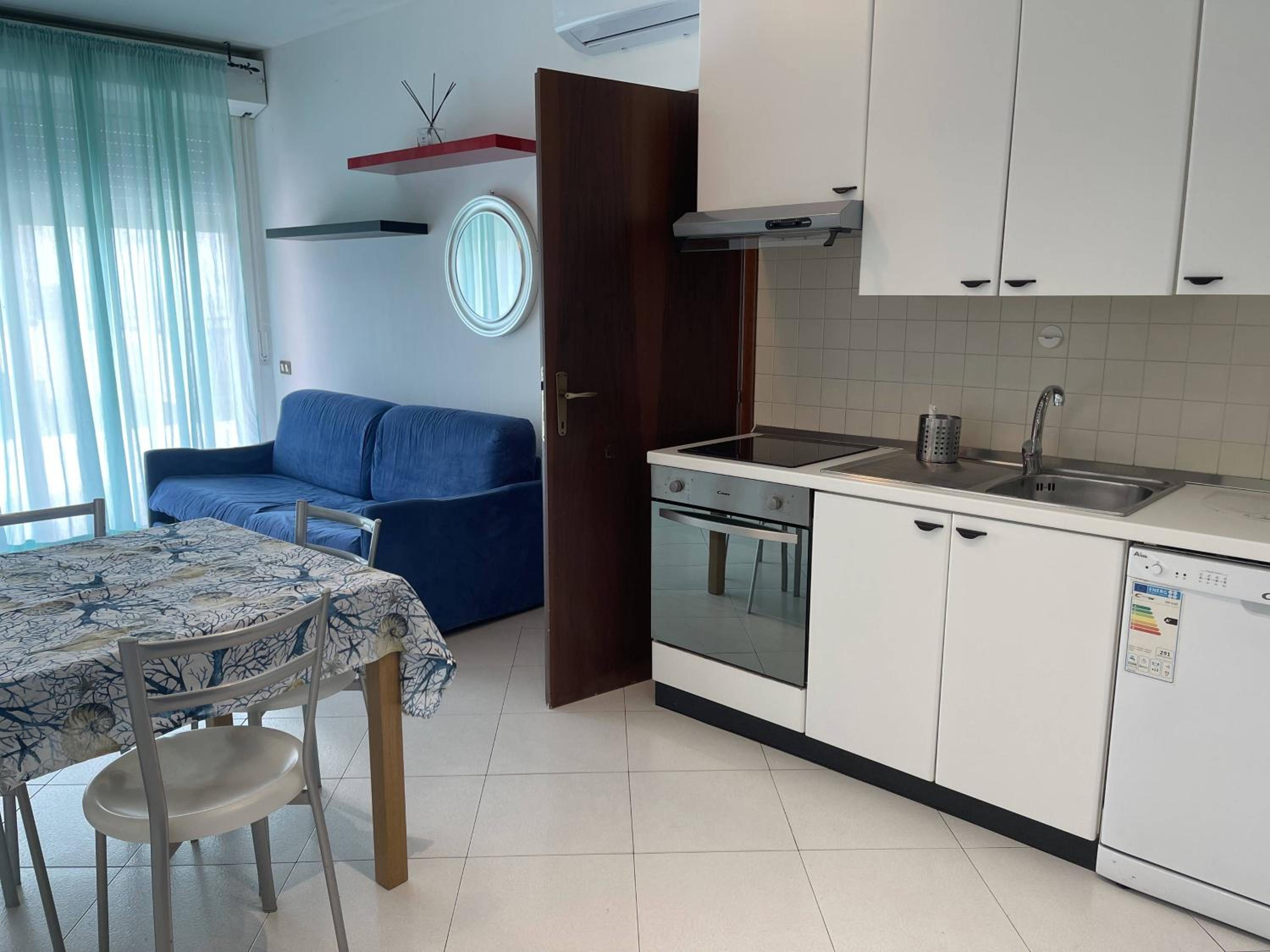 One Bedroom Apartment with Terrace and partial Sea View