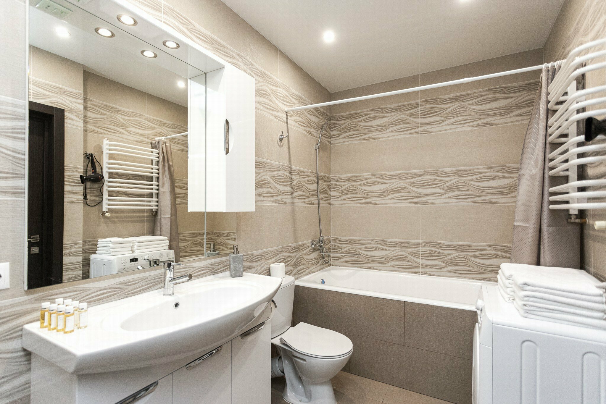 Апартаменты 2к №19: г. Калининград, ул. Октябрьская, д. 57, 2 этаж из 8, 70 м2