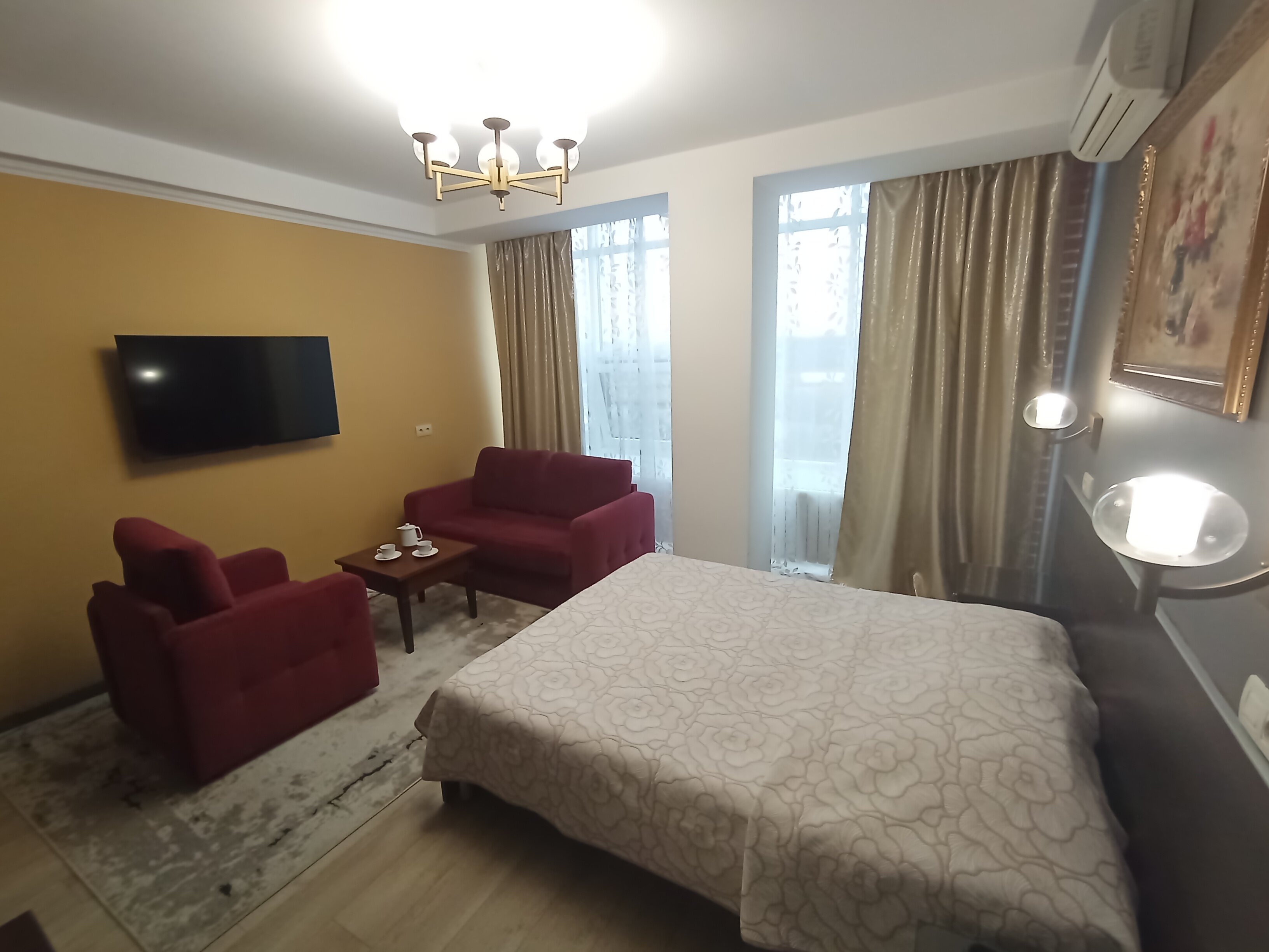 Номер с кроватью размера «queen-size»