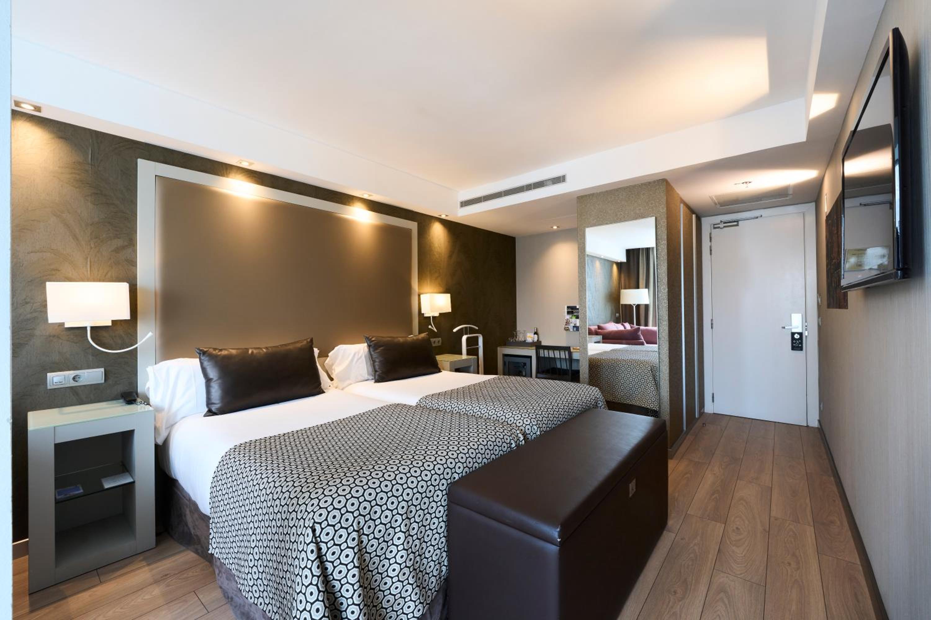 Superior Twin Room with Private Pool
