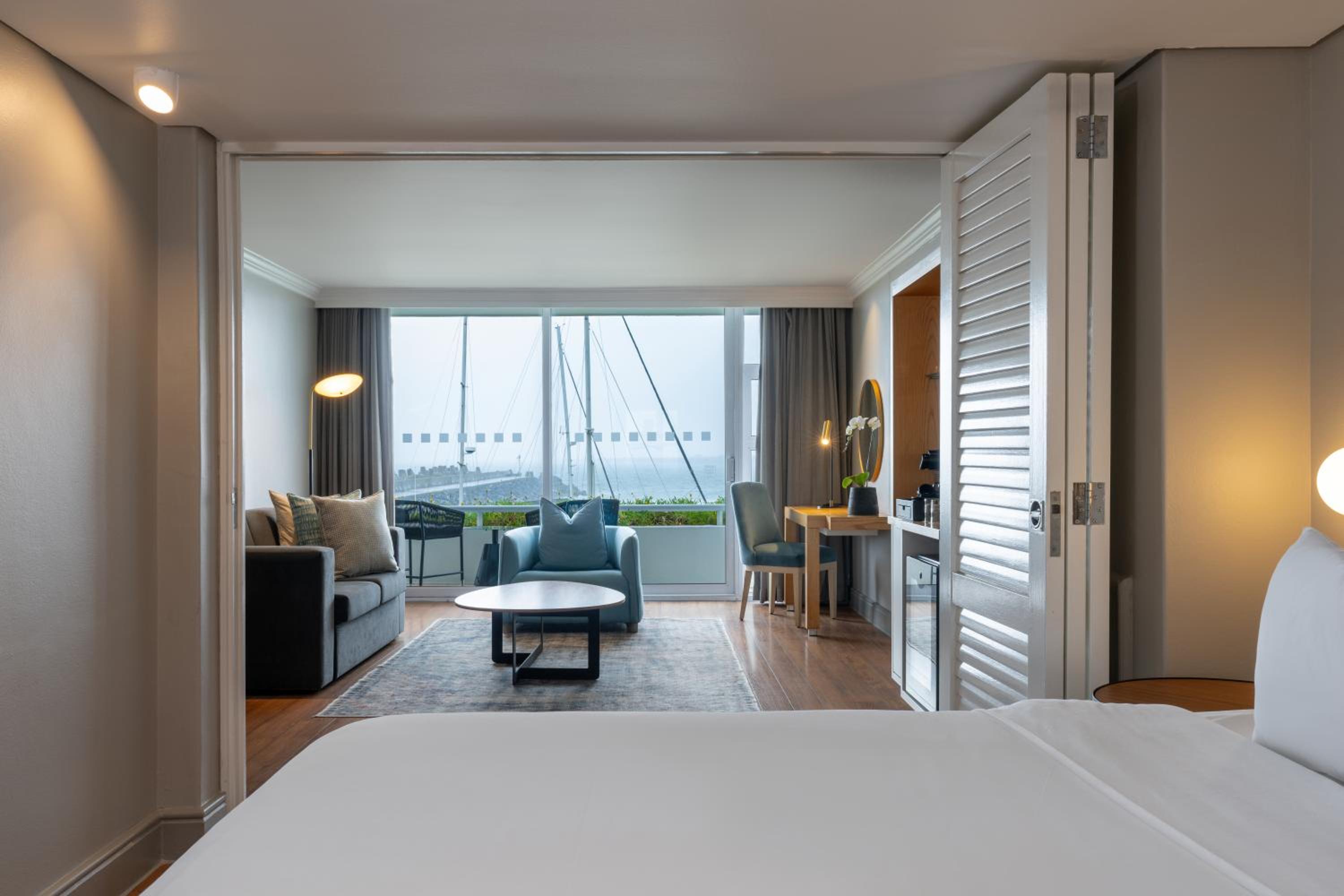 Junior Suite - Balcony and Ocean View