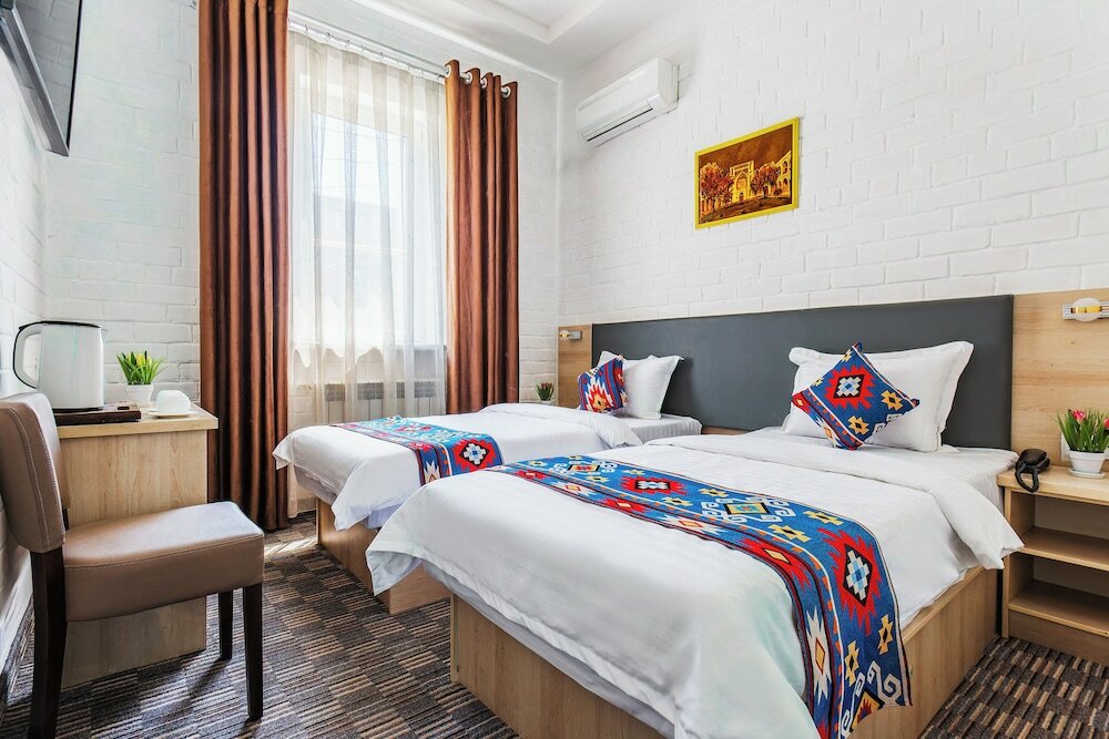 Standard Twin Room, Garden View