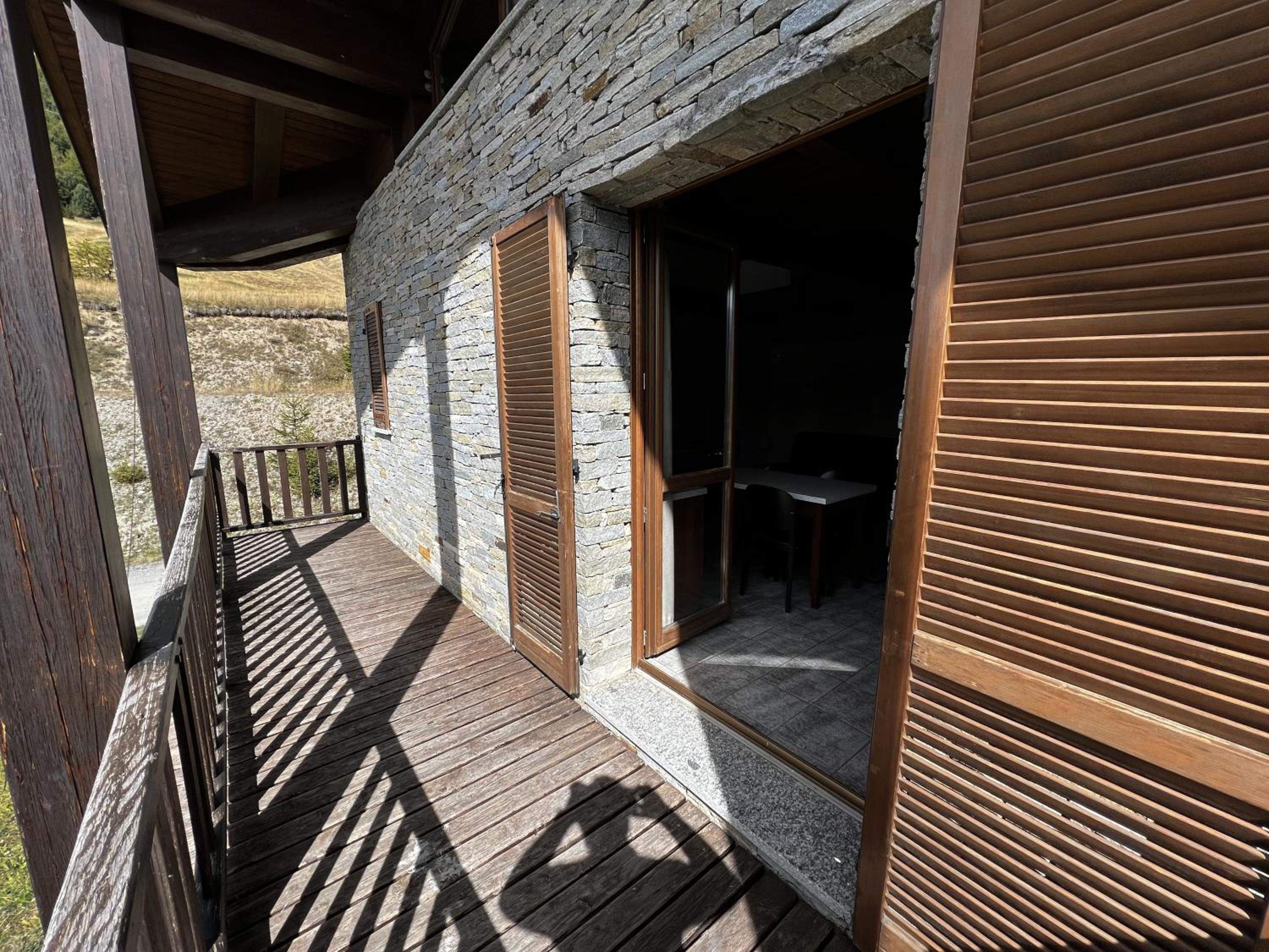 Two Bedroom Apartment with Balcony - Split Level