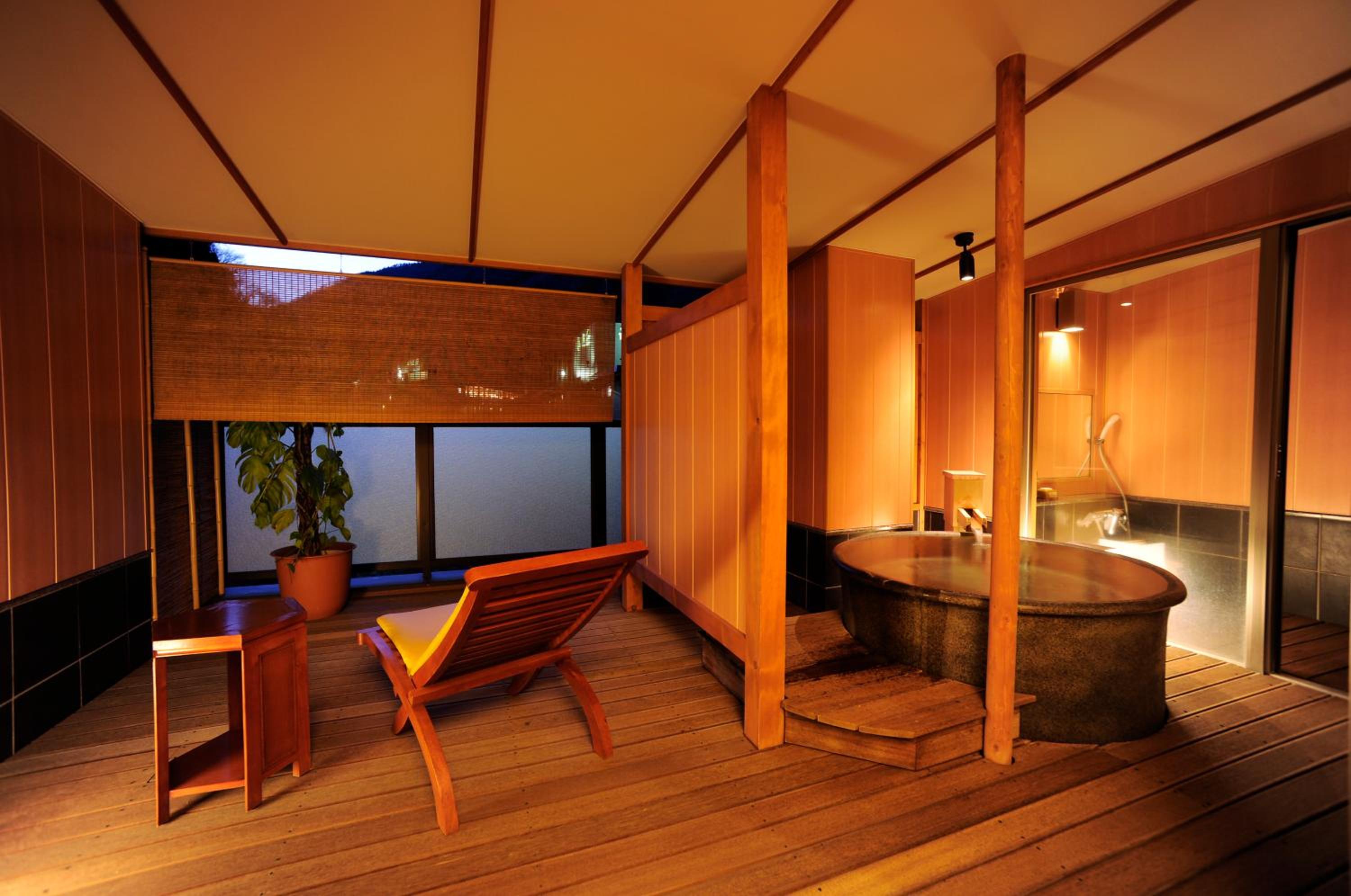 Japanese and Western style room with open-air-bath type S - Non-smoking