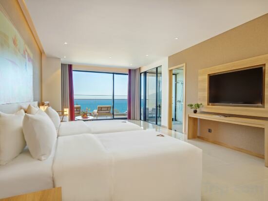 Deluxe Twin Panoramic Ocean View