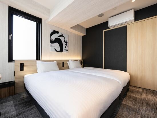 Hollywood Twin Room