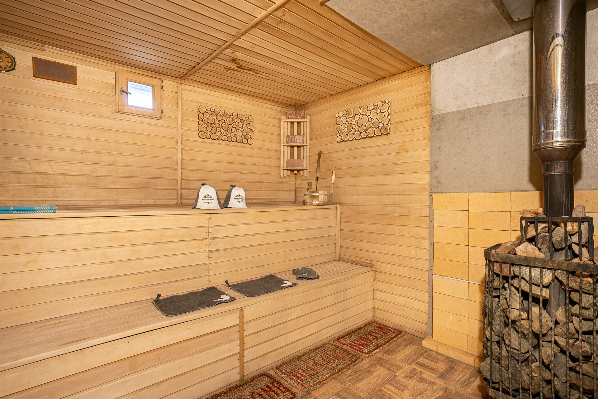 Коттедж вологодский с камином и баней №5