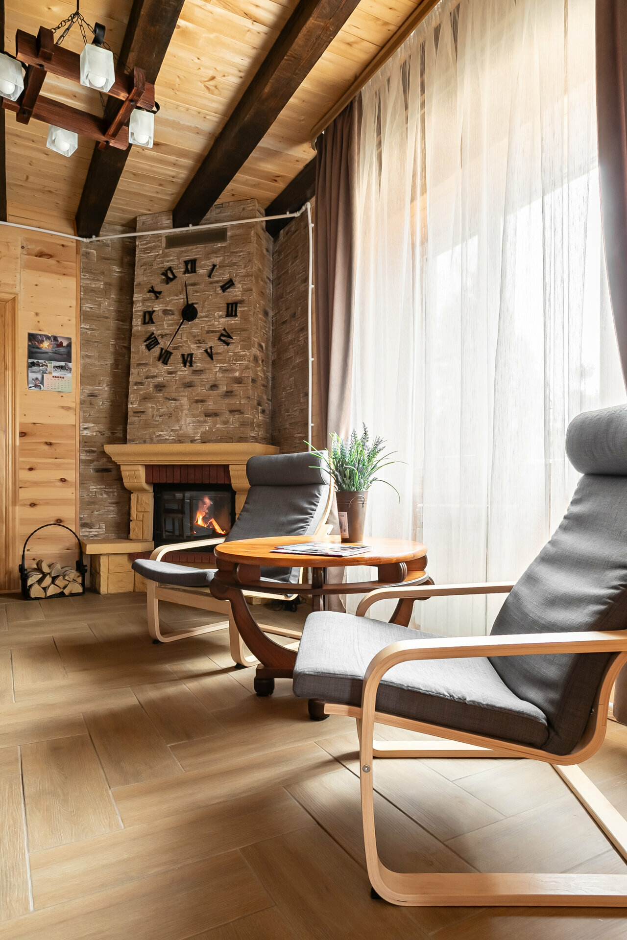 Большой коттедж с камином и баней №9