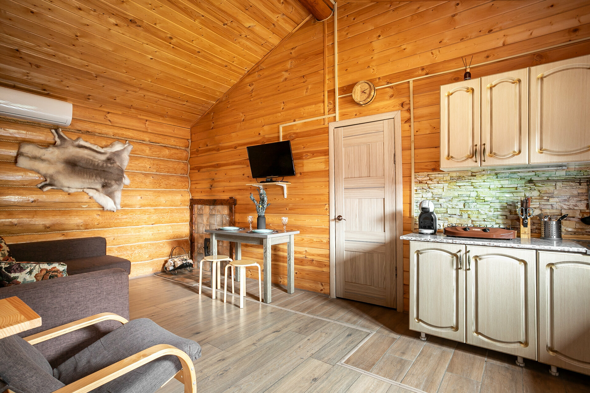 Коттедж вологодский с баней  №4