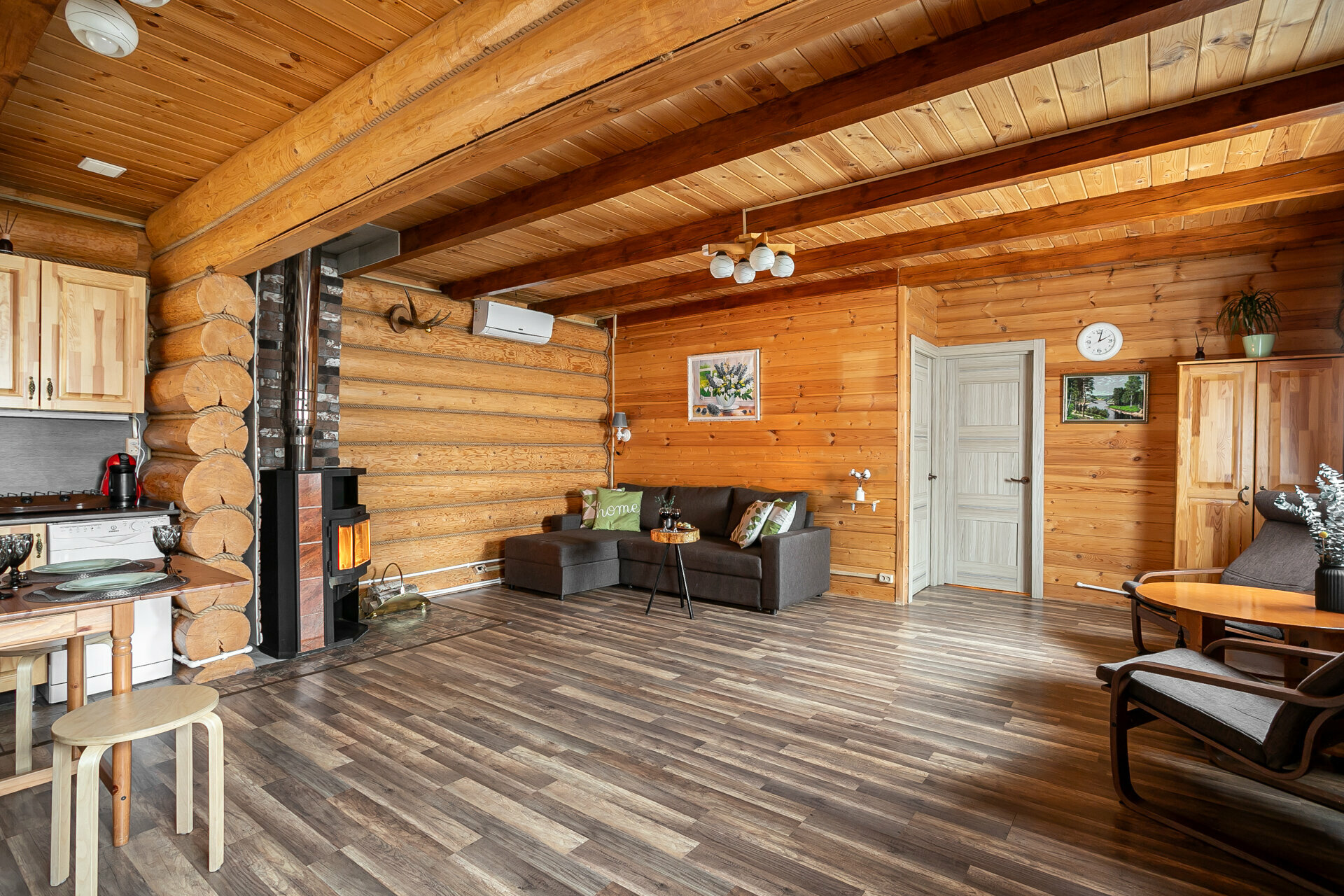 Коттедж вологодский с камином и баней №5