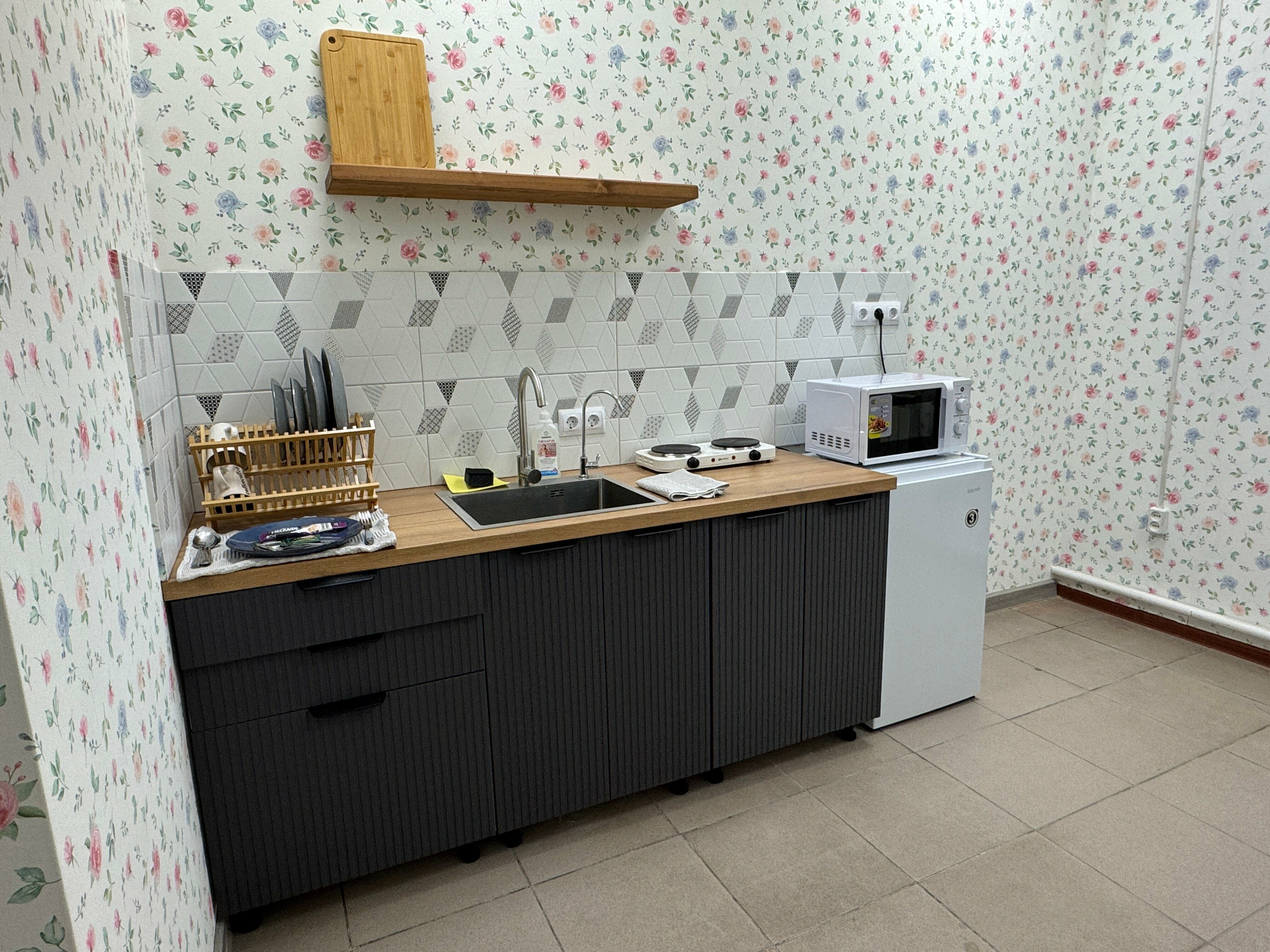 Одноместный номер с кухней. Общий туалет на этаже