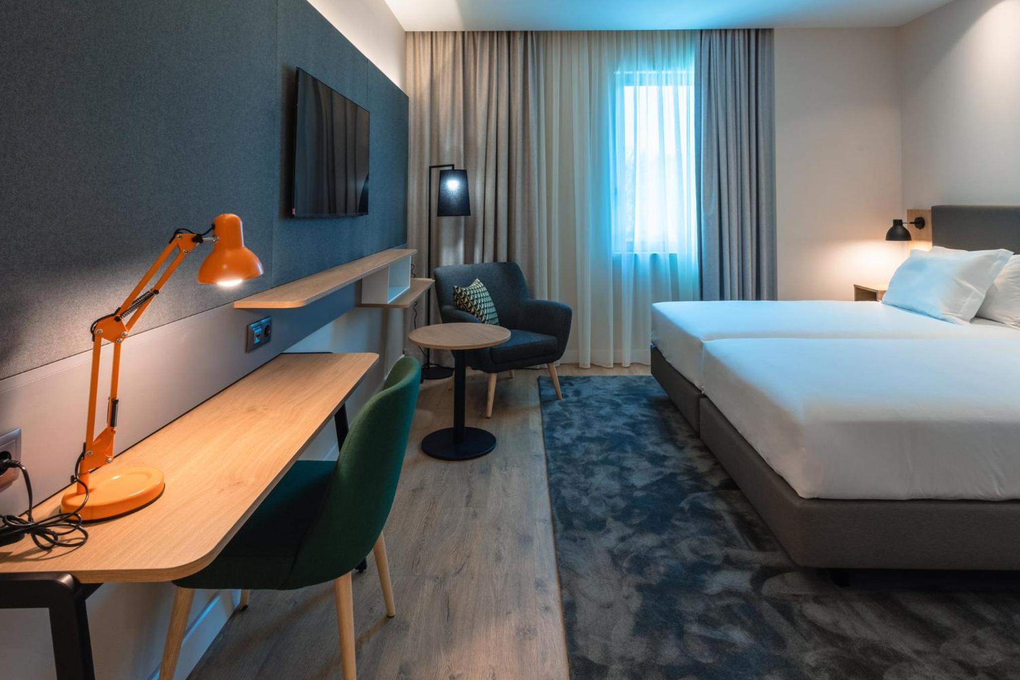 Premium Twin Room with Pool View