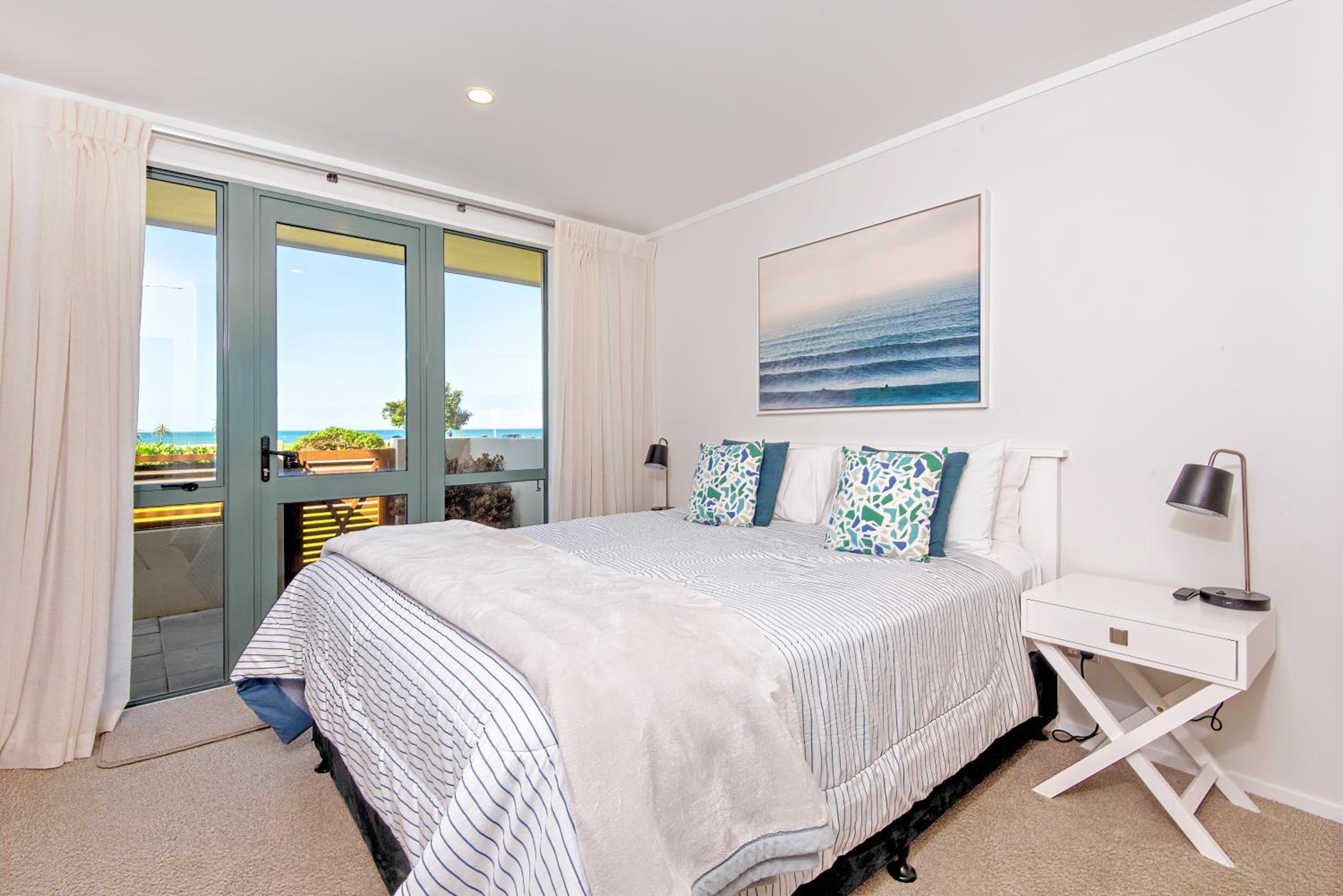 One-Bedroom Apartment with Ocean View